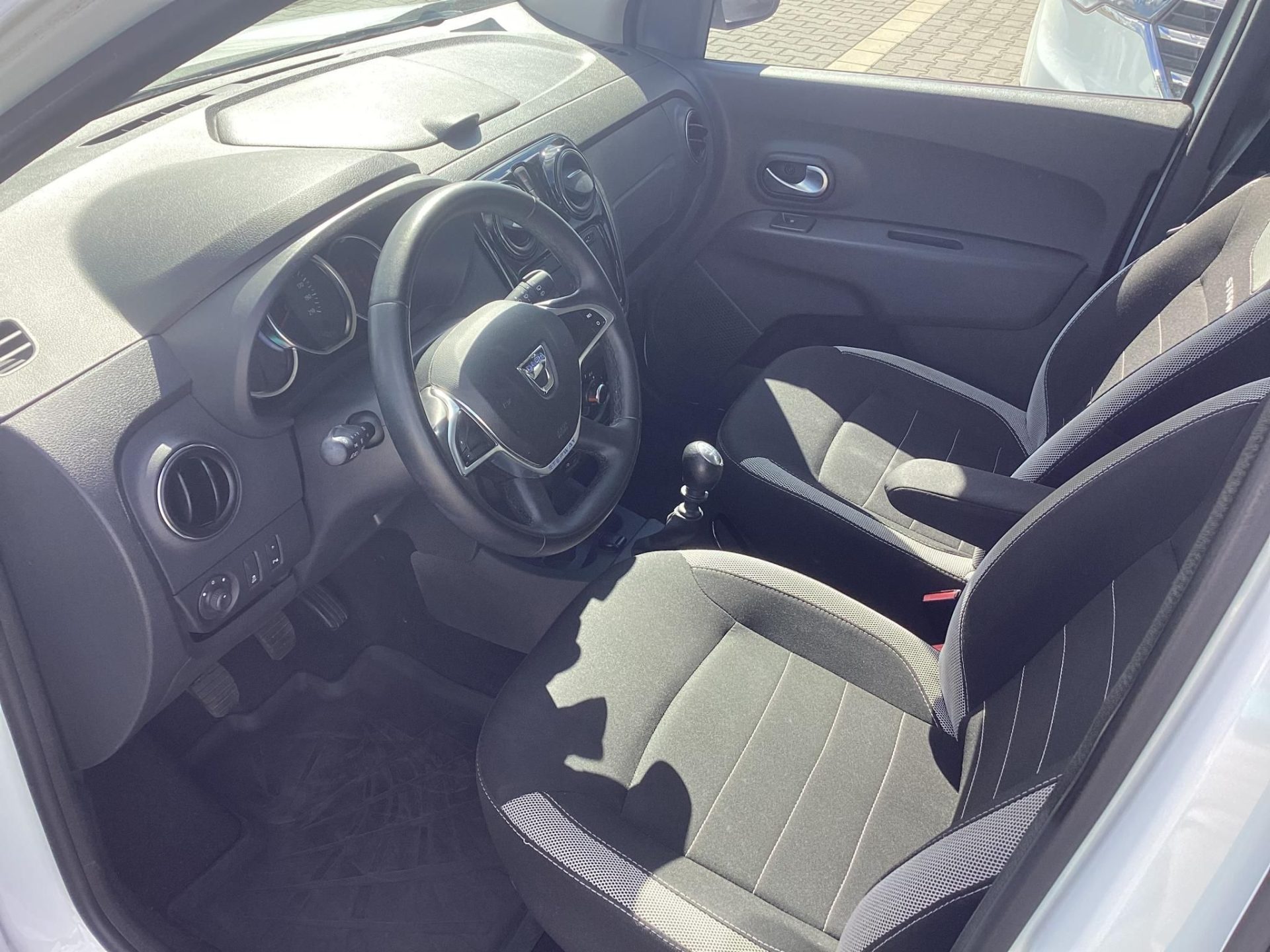 DACIA LODGY 1.5 Blue dCi Stepway (7 személyes ) Mo.-i ! 105e km ! NAVI/KAMERA/TEMPOMAT