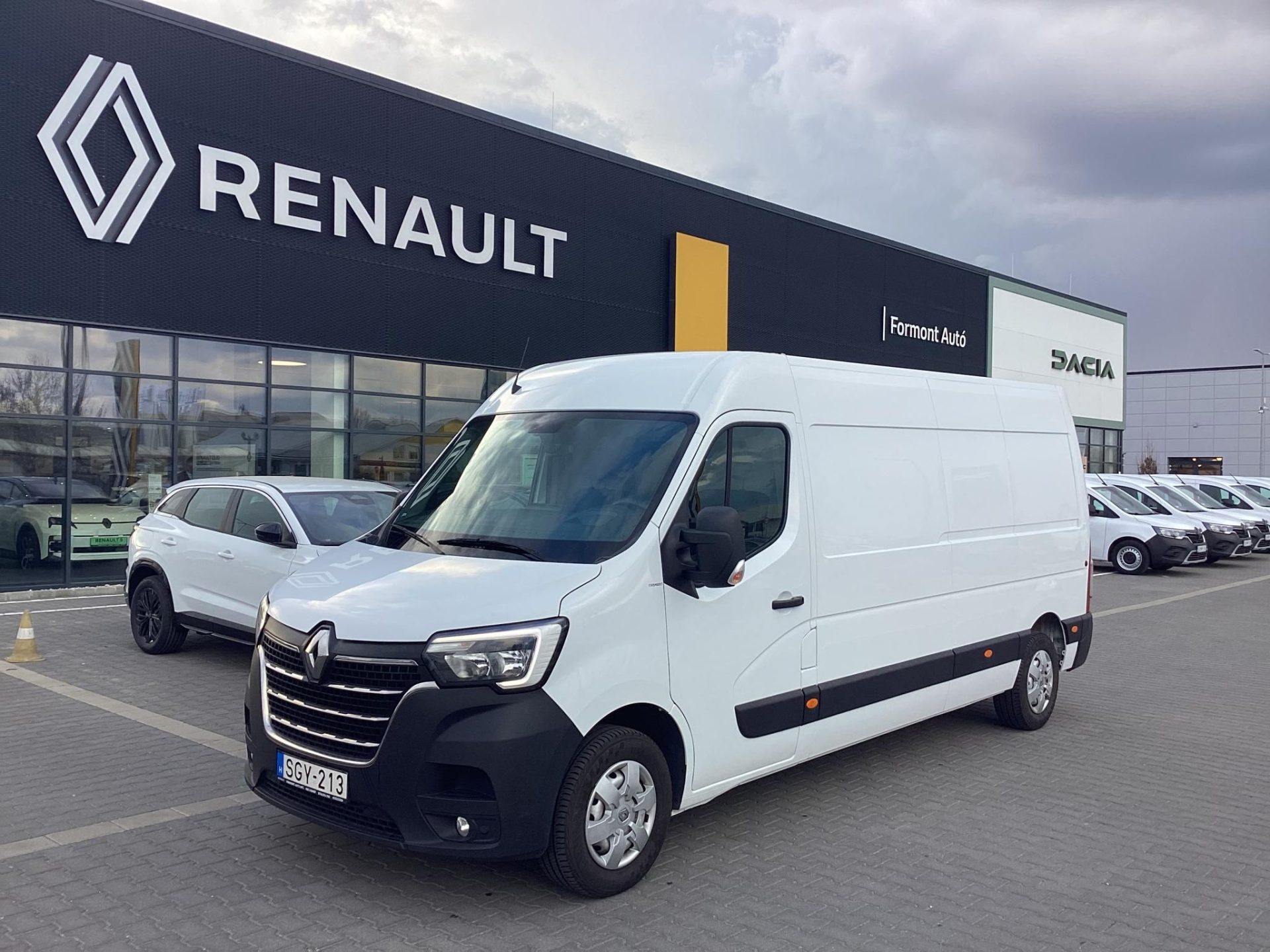 RENAULT MASTER 2.3 dCi 180 L3H2 3,5t Pack Comfort Mo.-i.1.tul.! 171e km !