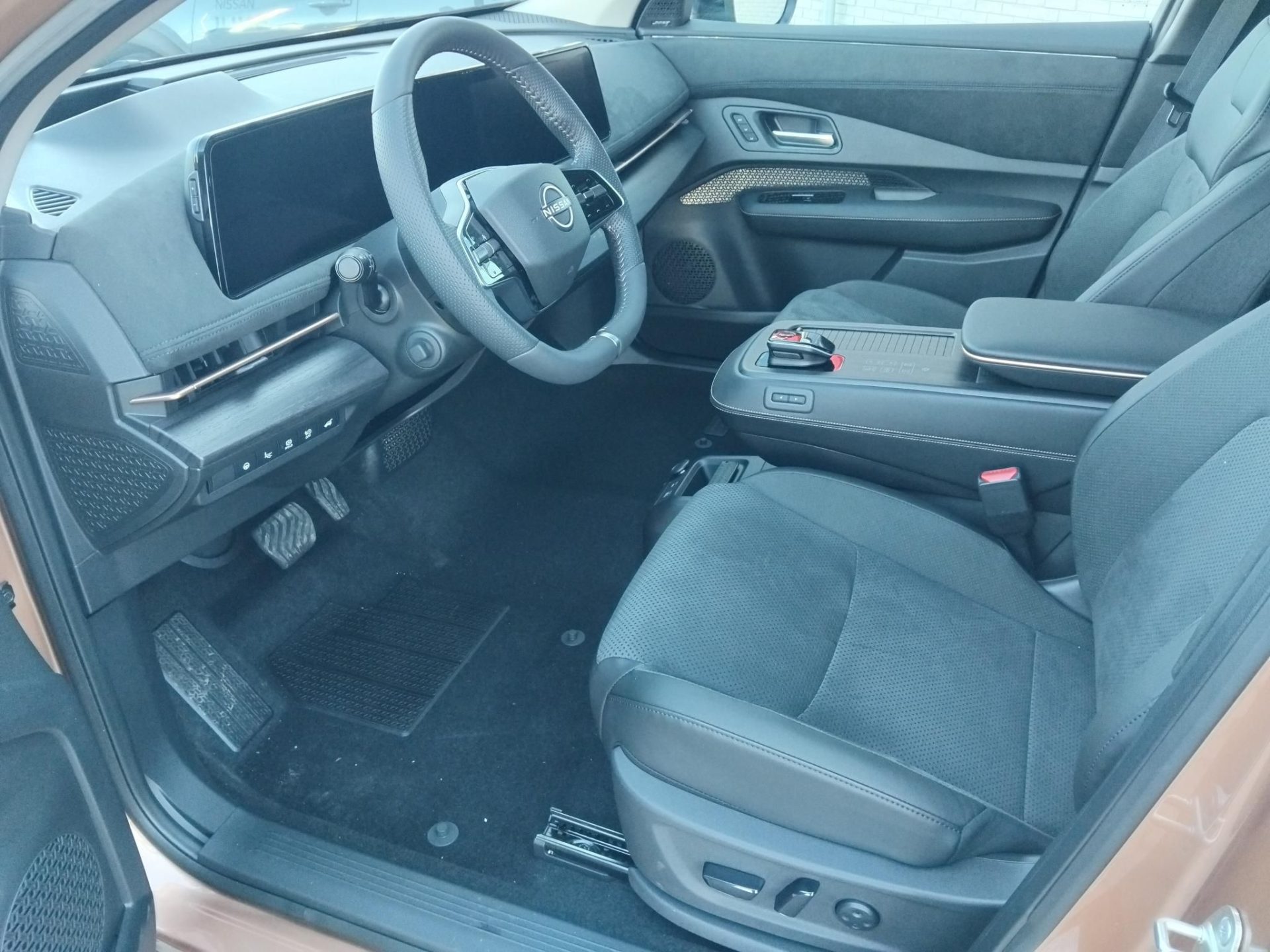 NISSAN ARIYA 87kWh Evolve MILLIÓS KEDVEZMÉNNYEL KÉSZLETRŐL!!!