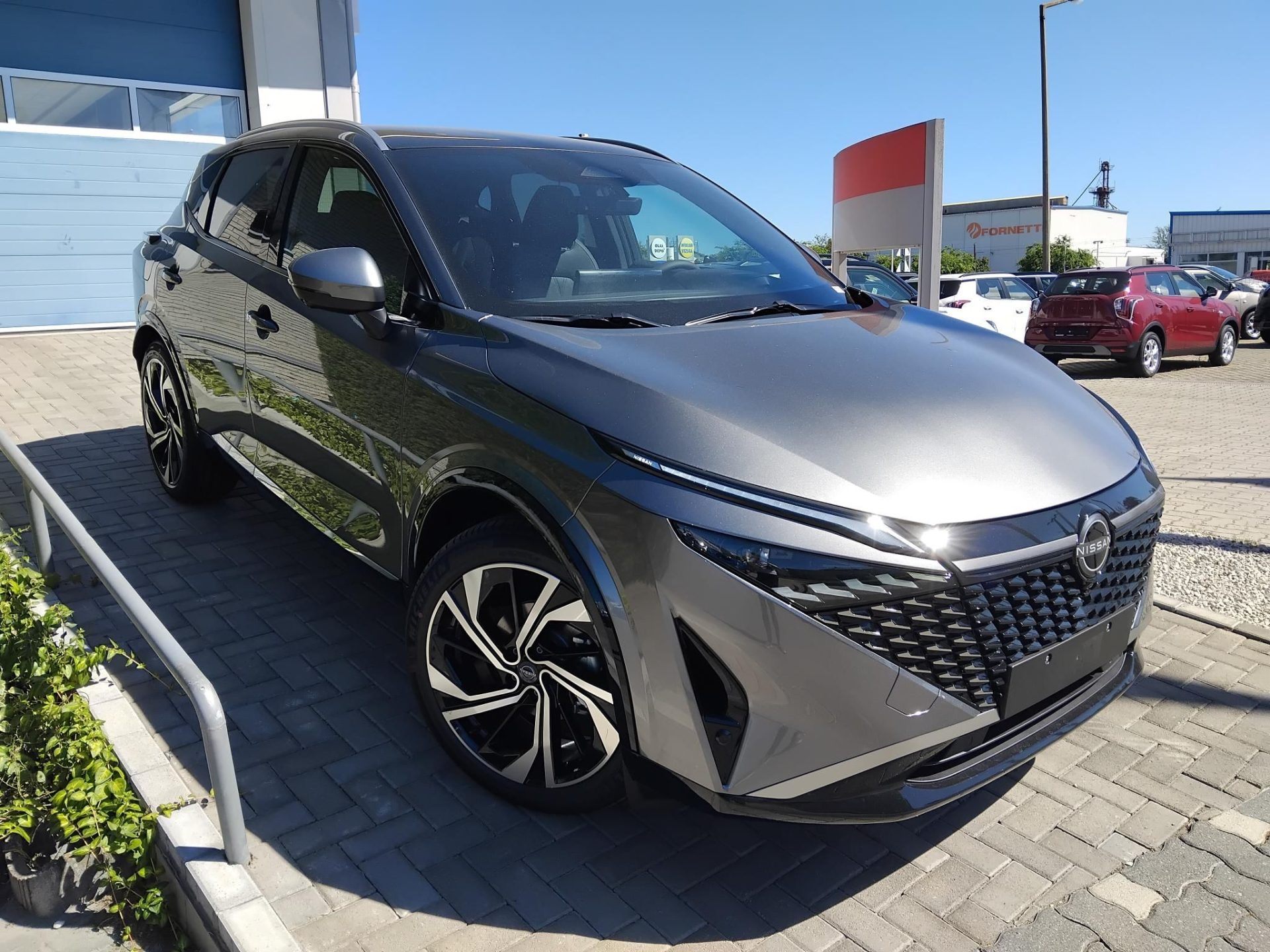 NISSAN QASHQAI 1.3 DIG-T Mild Tekna+ X-Tronic FULL EXTRA!!! MILLIÓS KEDVEZMÉNY!