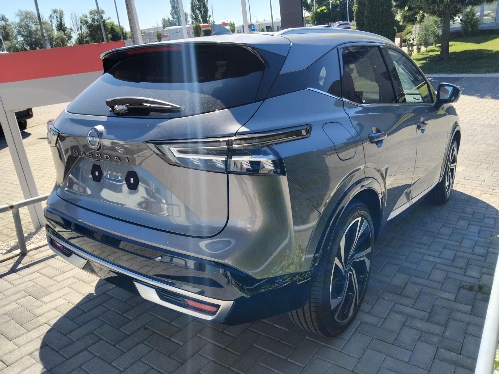 NISSAN QASHQAI 1.3 DIG-T Mild Tekna+ X-Tronic FULL EXTRA!!! MILLIÓS KEDVEZMÉNY!