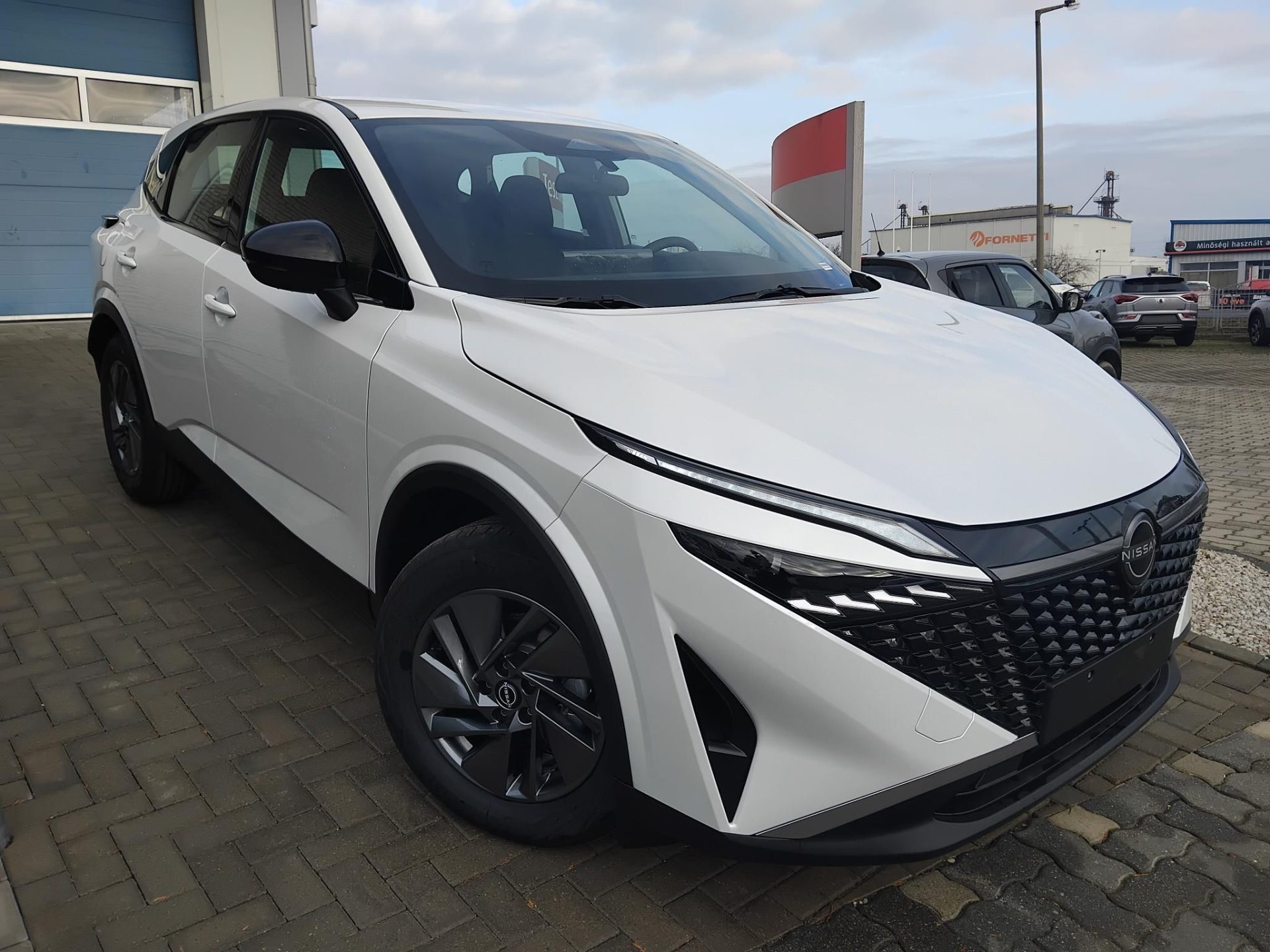 NISSAN QASHQAI 1.3 DIG-T Mild Hybrid Acenta KÉSZLETRŐL!!! NAGY KEDVEZMÉNNYEL!