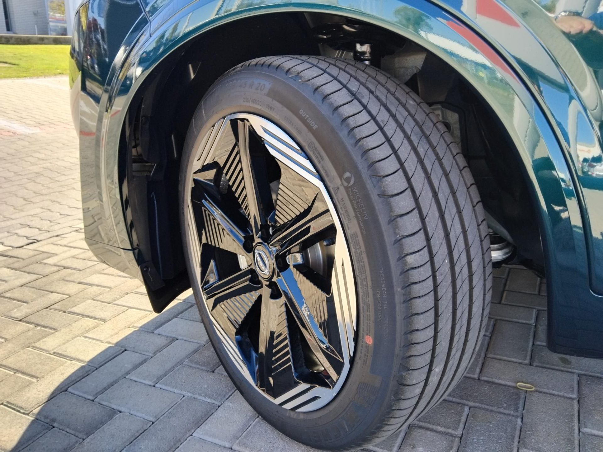 NISSAN QASHQAI 1.3 DIG-T Mild N-Design X-Tronic KÜLÖNLEGES FELSZERELTSÉG ÉS MÉLYÓCEÁN FÉNYEZÉS KÉSZLETRŐL !!!