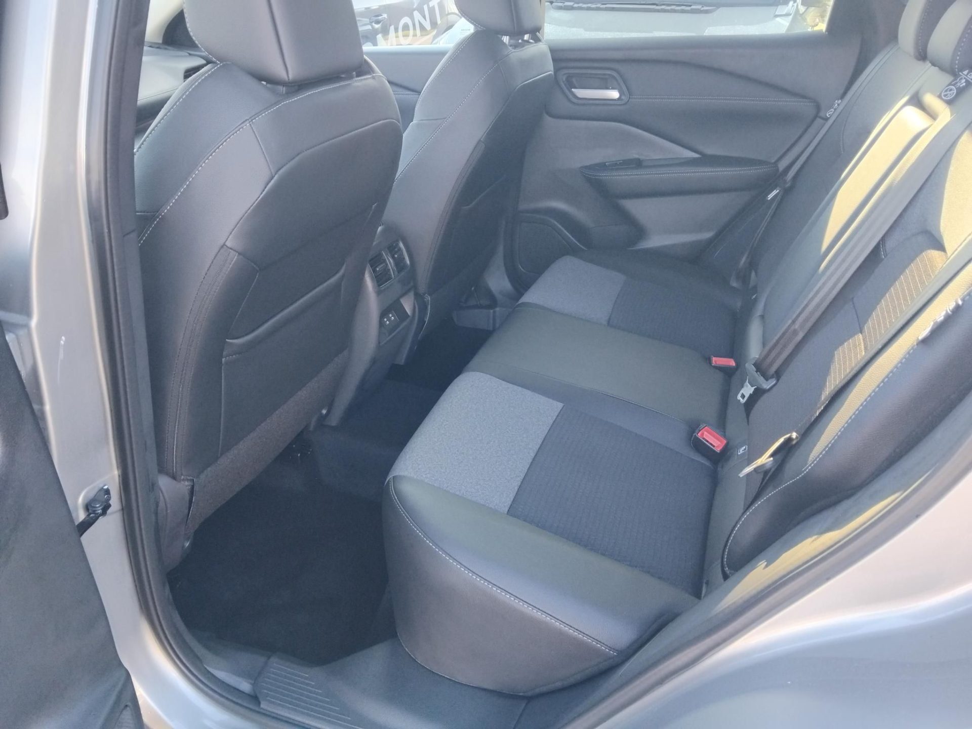 NISSAN QASHQAI 1.3 DIG-T Mild Hybrid N-Connecta MANUÁLIS VÁLTÓ+TÉLI CSOMAG+KÉSZLETRŐL!!!