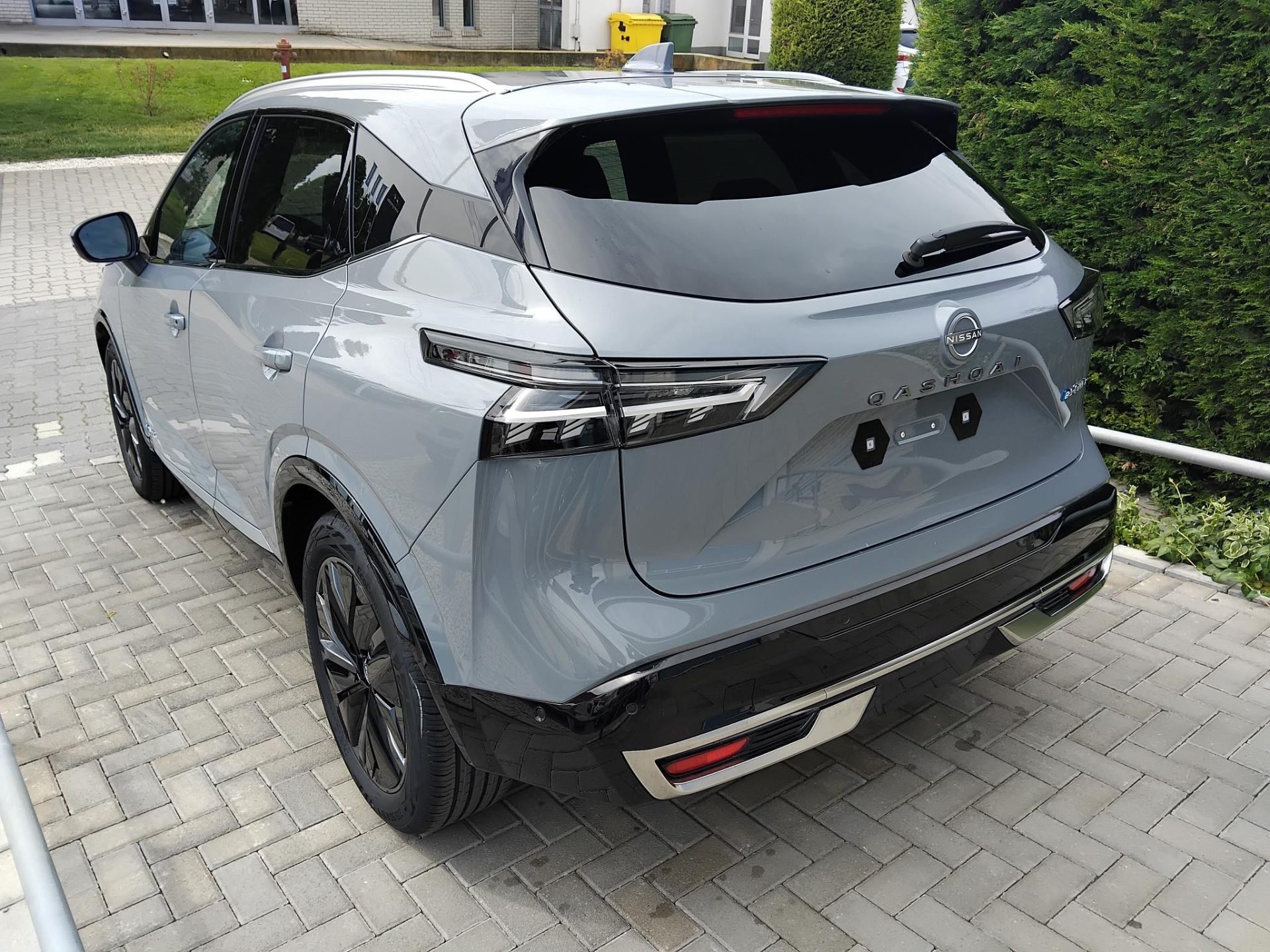 NISSAN QASHQAI 1.5 e-Power Tekna (Automata) MILLIÓS KEDVEZMÉNY!!! MAGASAN FELSZERELT KÜLÖNLEGES BELSŐ TÉR!