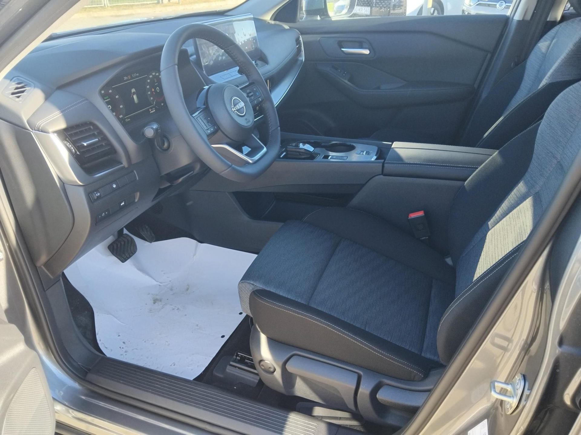 NISSAN X-TRAIL 1.5 e-Power N-Connecta (Automata) NAGY KEDVEZMÉNNYEL+KÉSZLETRŐL+KOMFORT CSOMAGGAL!