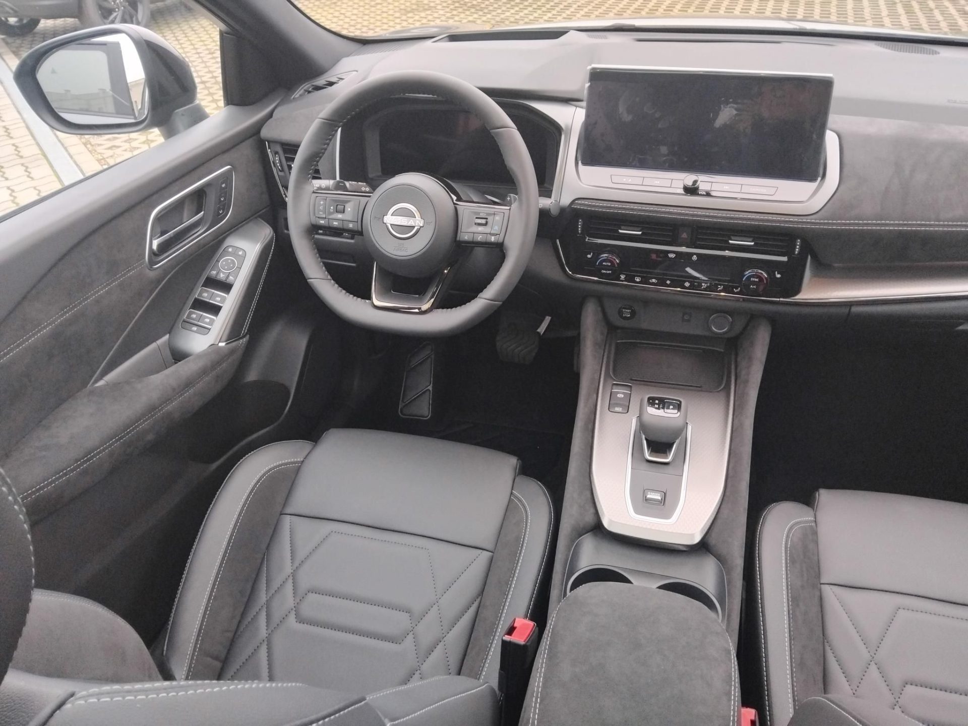 NISSAN QASHQAI 1.3 DIG-T Mild N-Design X-Tronic KÜLÖNLEGES FELSZERELTSÉG KÉSZLETRŐL !!!