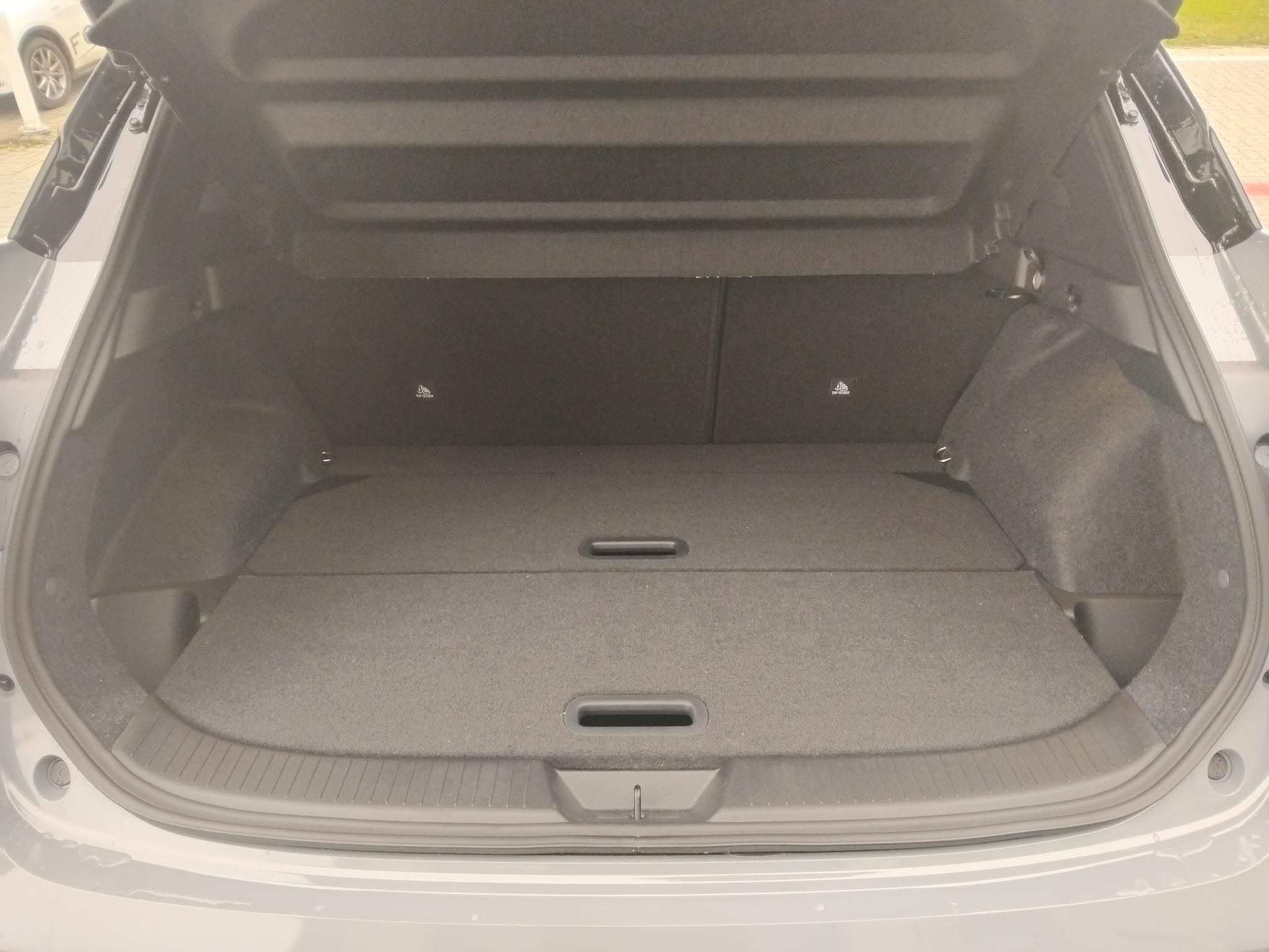 NISSAN QASHQAI 1.3 DIG-T Mild N-Design X-Tronic KÜLÖNLEGES FELSZERELTSÉG KÉSZLETRŐL !!!