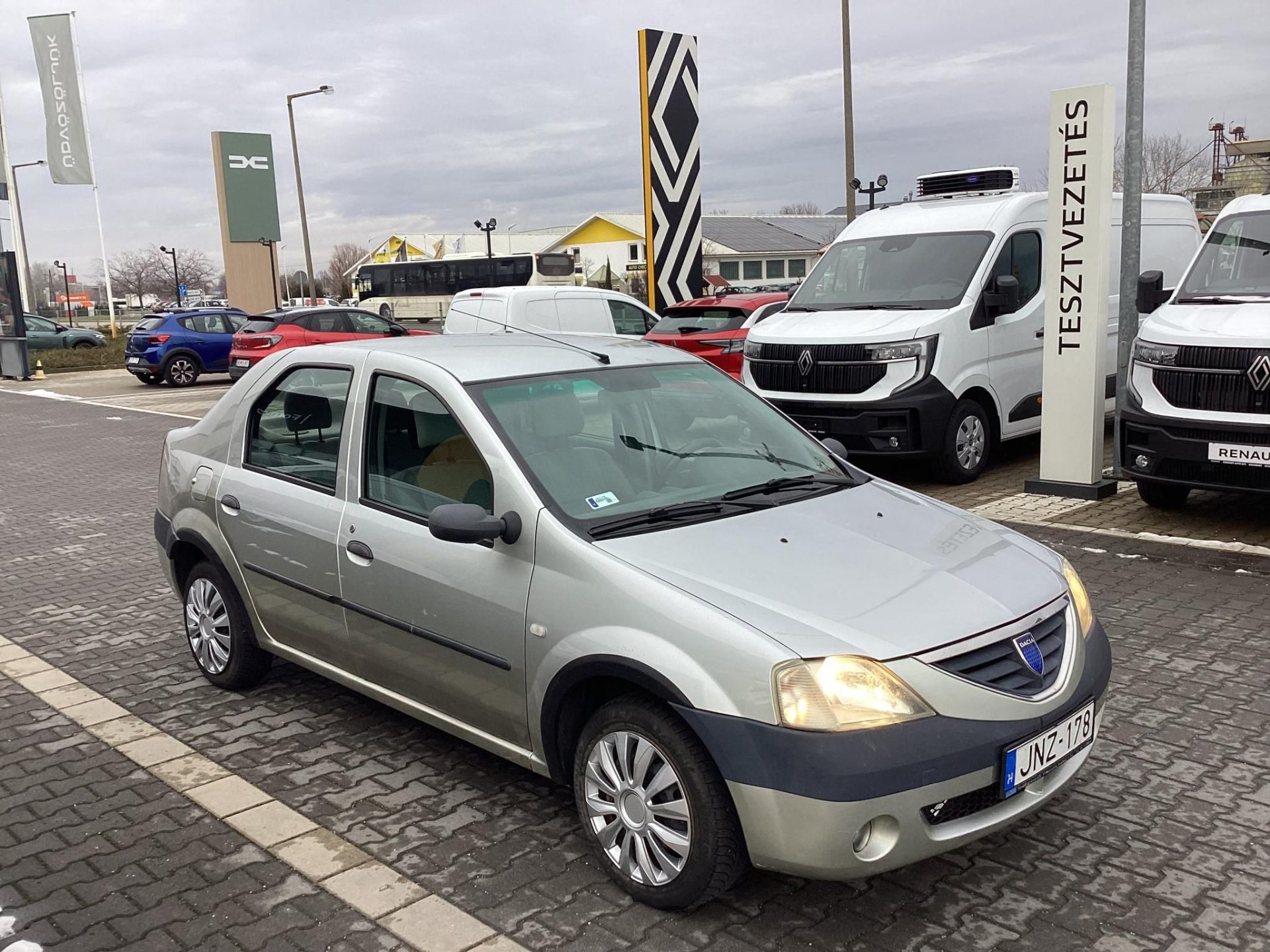 DACIA LOGAN 1.4 Laureate