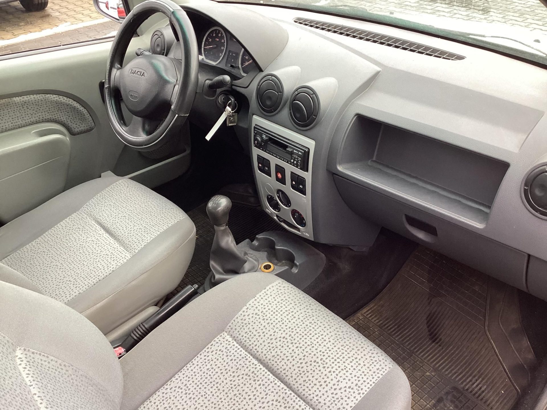 DACIA LOGAN 1.4 Laureate