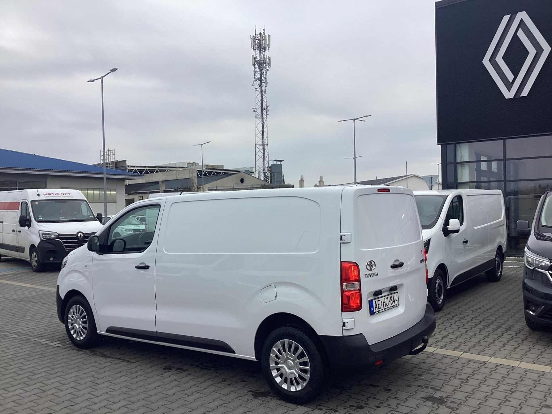 TOYOTA PROACE 2.0 D-4D Active – L1H1 Mo.-i.1.tul. GYÁRI GARANCIA 2029.03.-ig. ! KAVOSZ 3% !