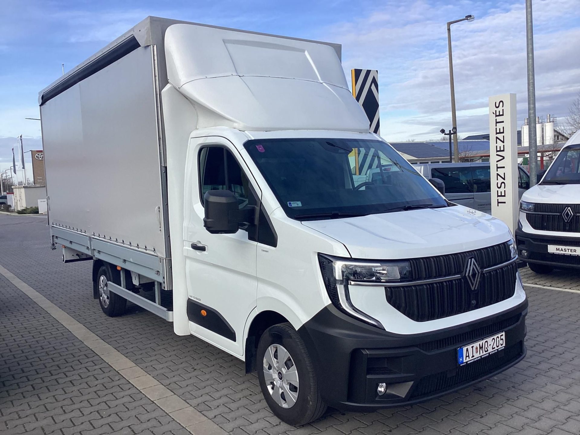 RENAULT MASTER 2.0 dCi 170 L2 GYÁRI GARANCIA 2030.03-ig.v.200e km-ig ! 10 Palettás !