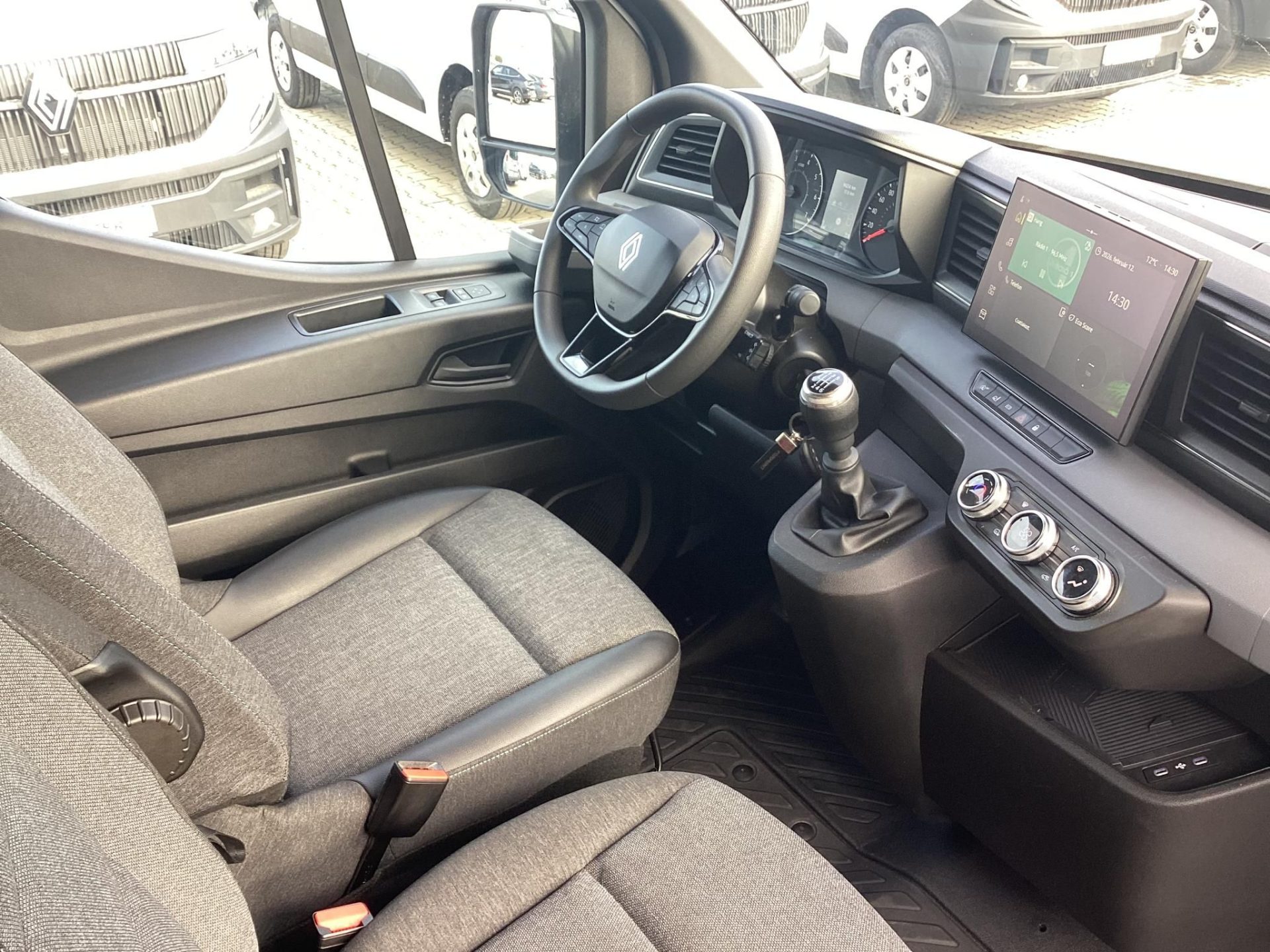 RENAULT MASTER 2.0 dCi 170 L2 GYÁRI GARANCIA 2030.03-ig.v.200e km-ig ! 10 Palettás !
