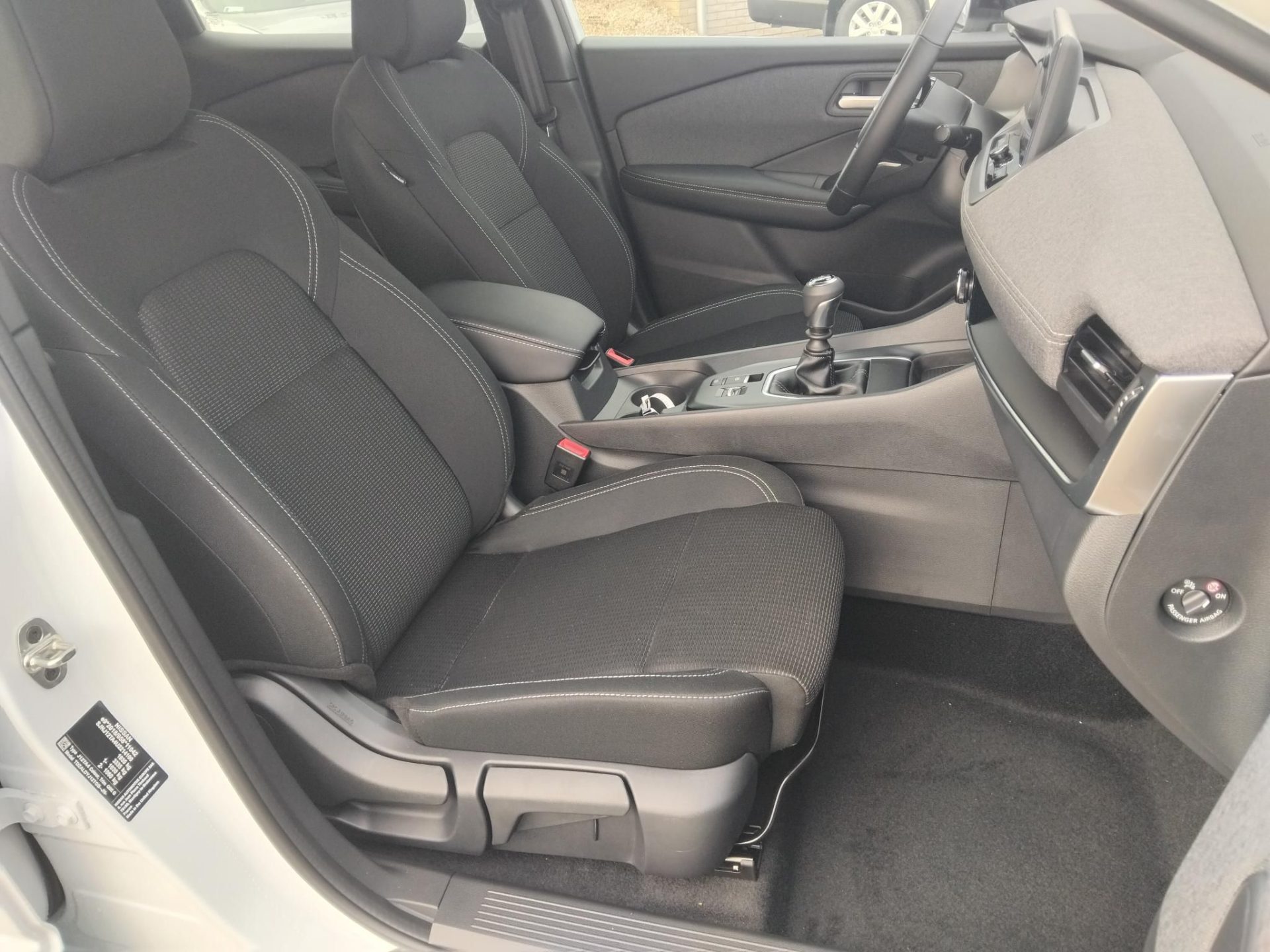 NISSAN QASHQAI 1.3 DIG-T Mild Hybrid Acenta KÉSZLETRŐL!!! NAGY KEDVEZMÉNNYEL!