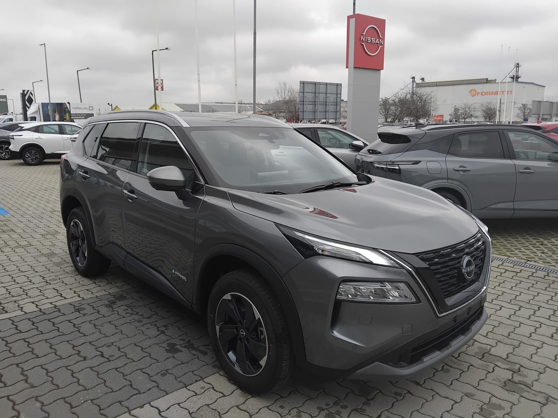 NISSAN X-TRAIL 1.5 e-Power N-Connecta (Automata) NAGY KEDVEZMÉNNYEL+KÉSZLETRŐL+KOMFORT CSOMAGGAL!