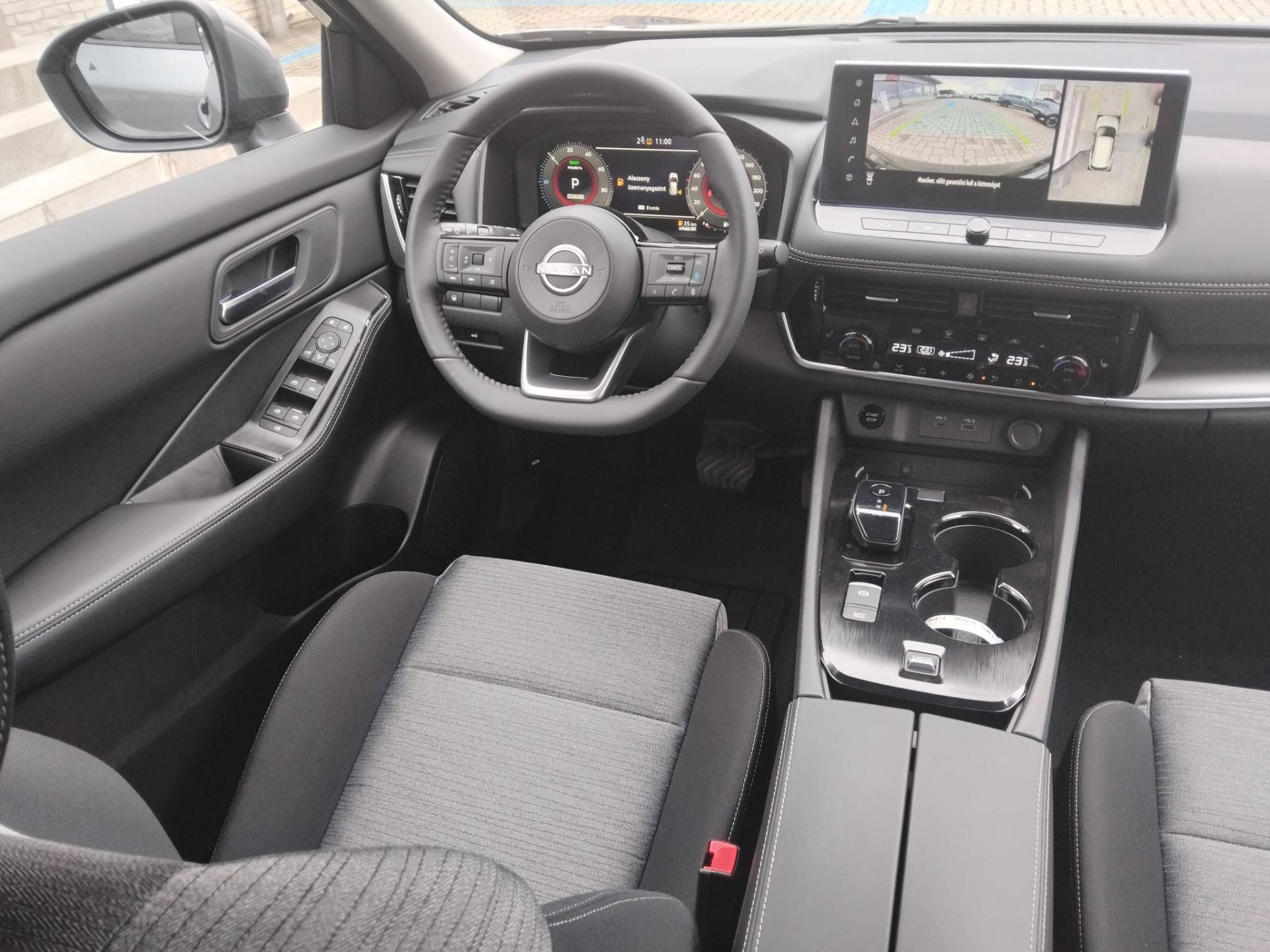 NISSAN X-TRAIL 1.5 e-Power N-Connecta (Automata) NAGY KEDVEZMÉNNYEL+KÉSZLETRŐL+KOMFORT CSOMAGGAL!