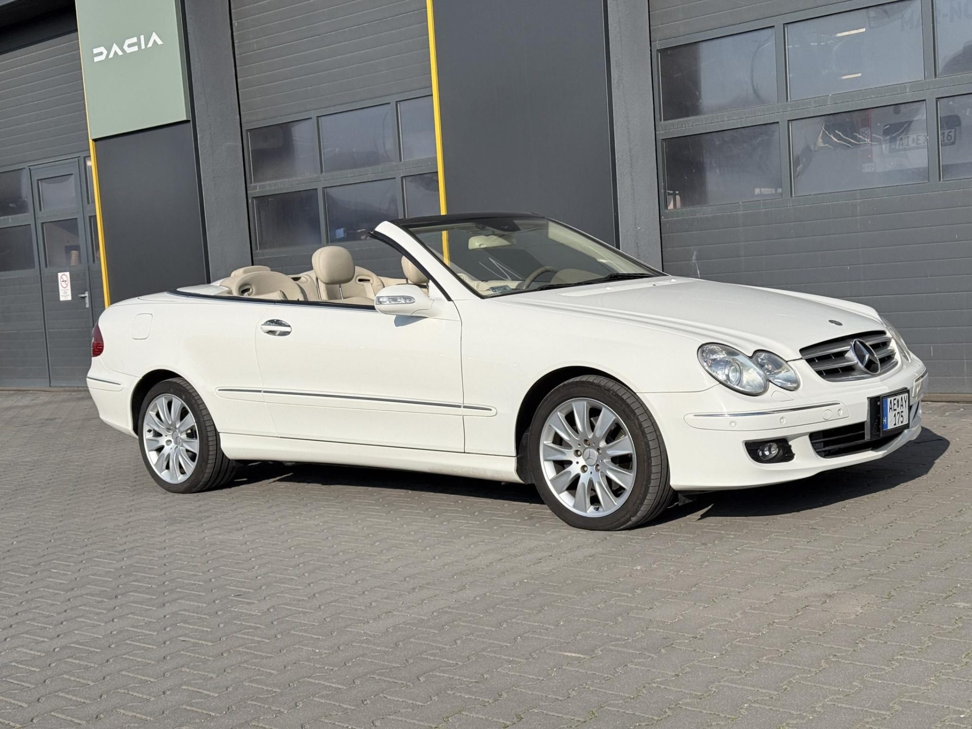 MERCEDES-BENZ CLK 350 Avantgarde (Automata) Cabrio