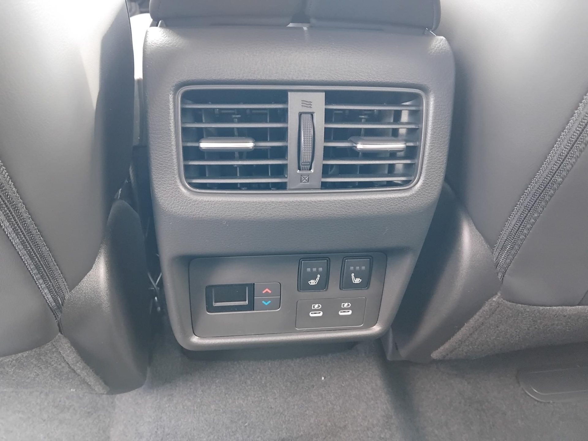 NISSAN X-TRAIL 1.5 VC-T Mild-hybrid N-Connecta Xtronic KIEMELT TÖBBMILLIÓS KEDVEZMÉNNYEL!!!