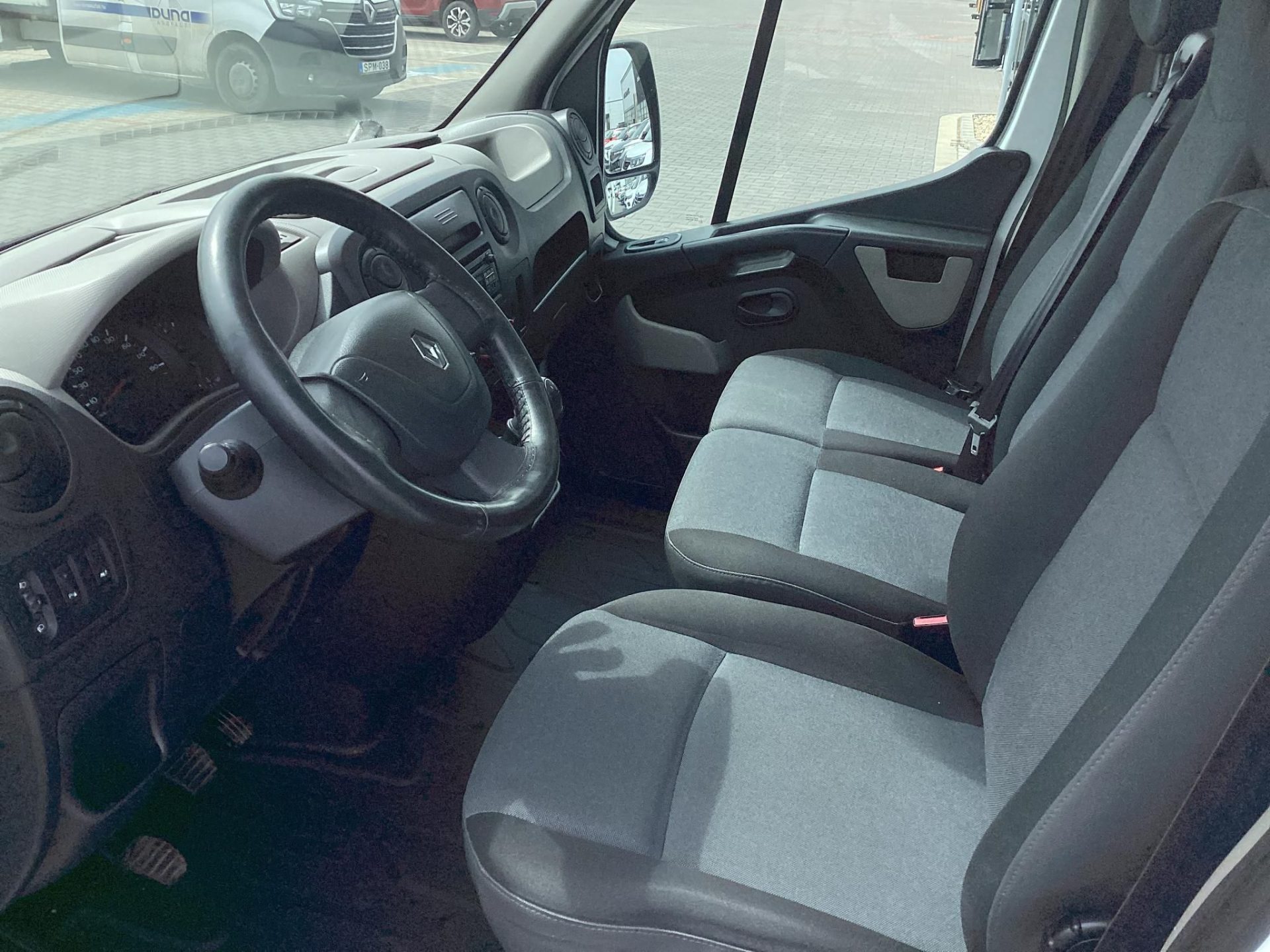 RENAULT MASTER 2.3 dCi 125 L2H2 3,3t Pack Comfort Mo.-i.1.tul.! DUPLA TOLÓAJTÓ/2.5T HOROG/KLÍMA/NEM AD-BLUE-s !!