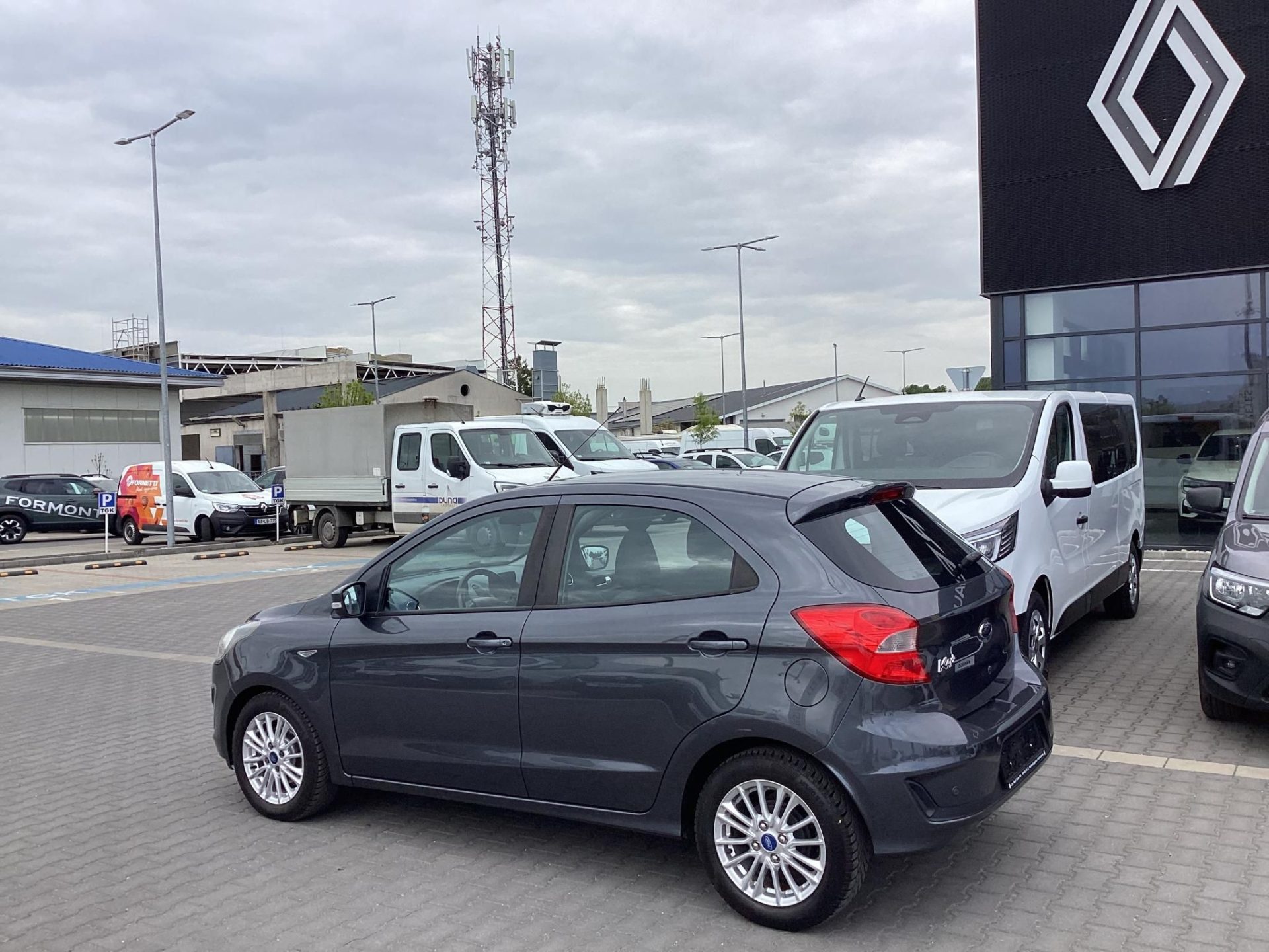 FORD KA+ 1.19 Ti-VCT 1.2 SZÍVÓBENZIN/ 6xLÉGZSÁK/AUT.KLÍMA/TEMPOMAT