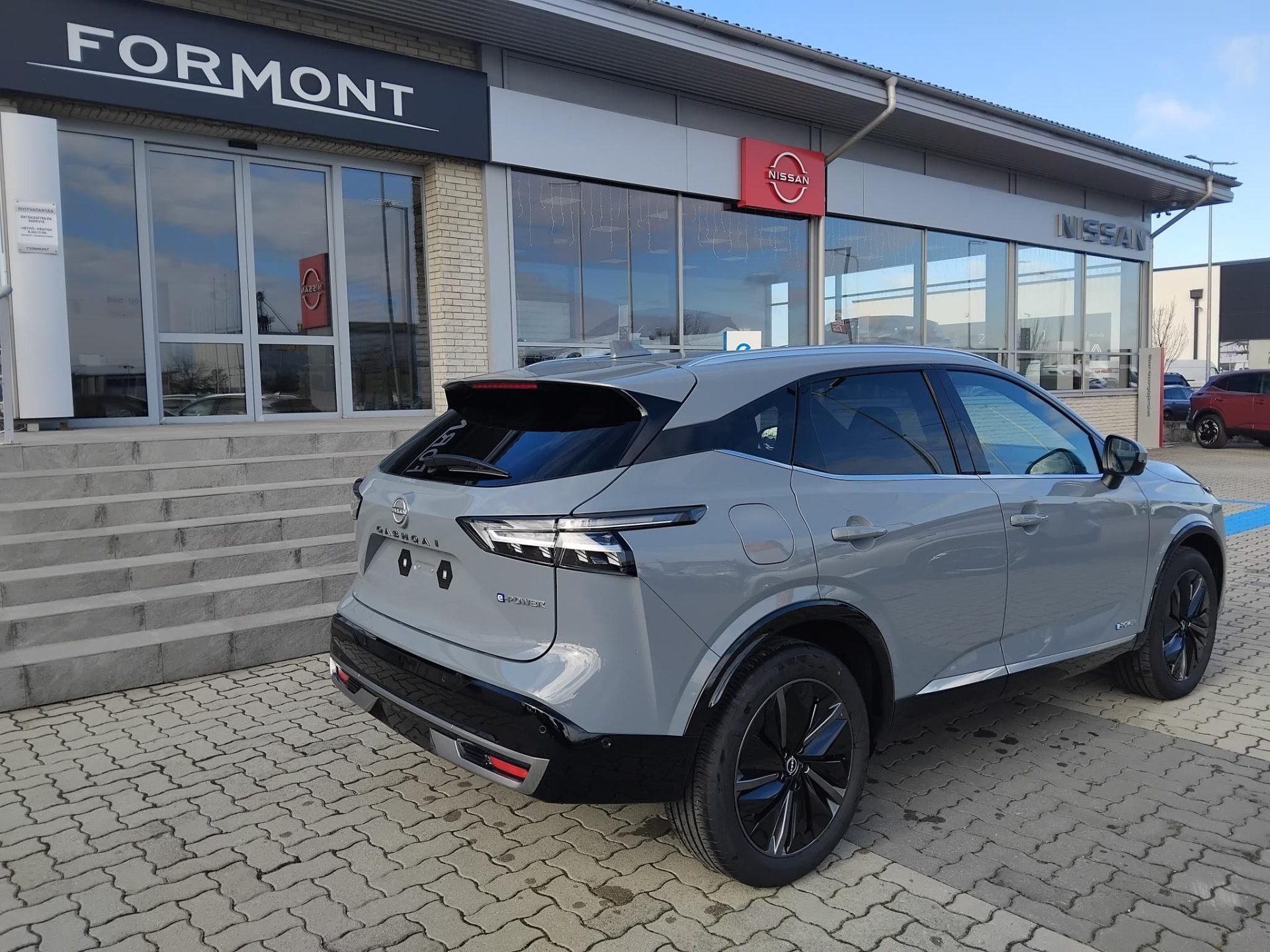 NISSAN QASHQAI 1.5 e-Power Tekna (Automata) EXTRA EGYEDI KEDVEZMÉNNYEL!!! MAGASAN FELSZERELT KÜLÖNLEGES BELSŐ TÉR!