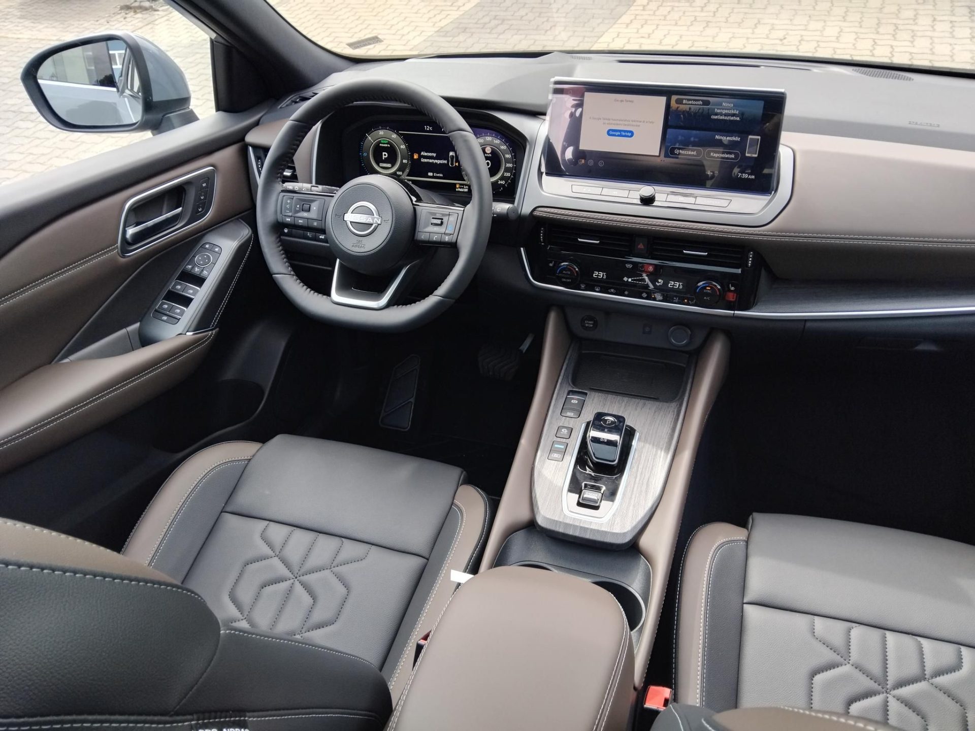 NISSAN QASHQAI 1.5 e-Power Tekna (Automata) EXTRA EGYEDI KEDVEZMÉNNYEL!!! MAGASAN FELSZERELT KÜLÖNLEGES BELSŐ TÉR!