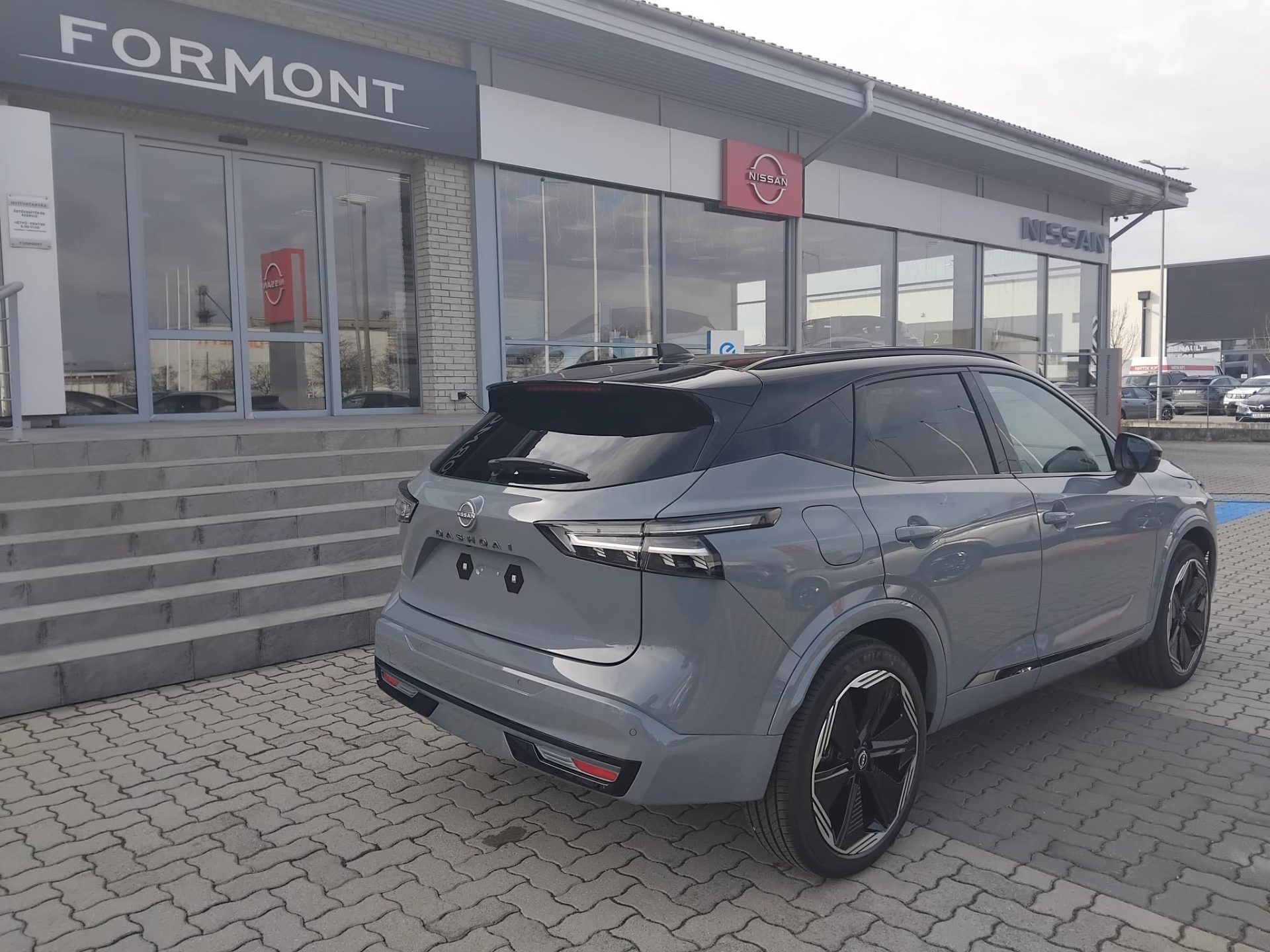 NISSAN QASHQAI 1.3 DIG-T Mild N-Design X-Tronic KÜLÖNLEGES FELSZERELTSÉG KÉSZLETRŐL !!!