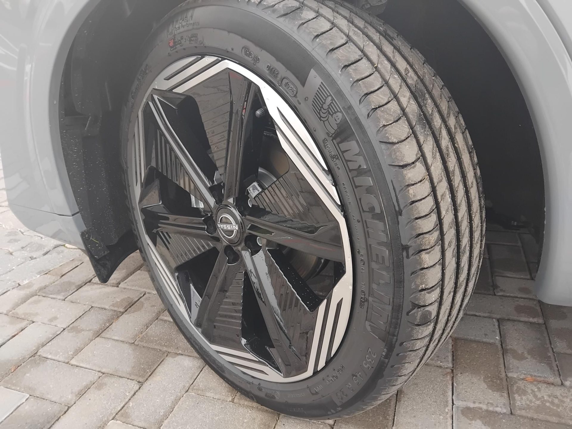 NISSAN QASHQAI 1.3 DIG-T Mild N-Design X-Tronic KÜLÖNLEGES FELSZERELTSÉG KÉSZLETRŐL !!!