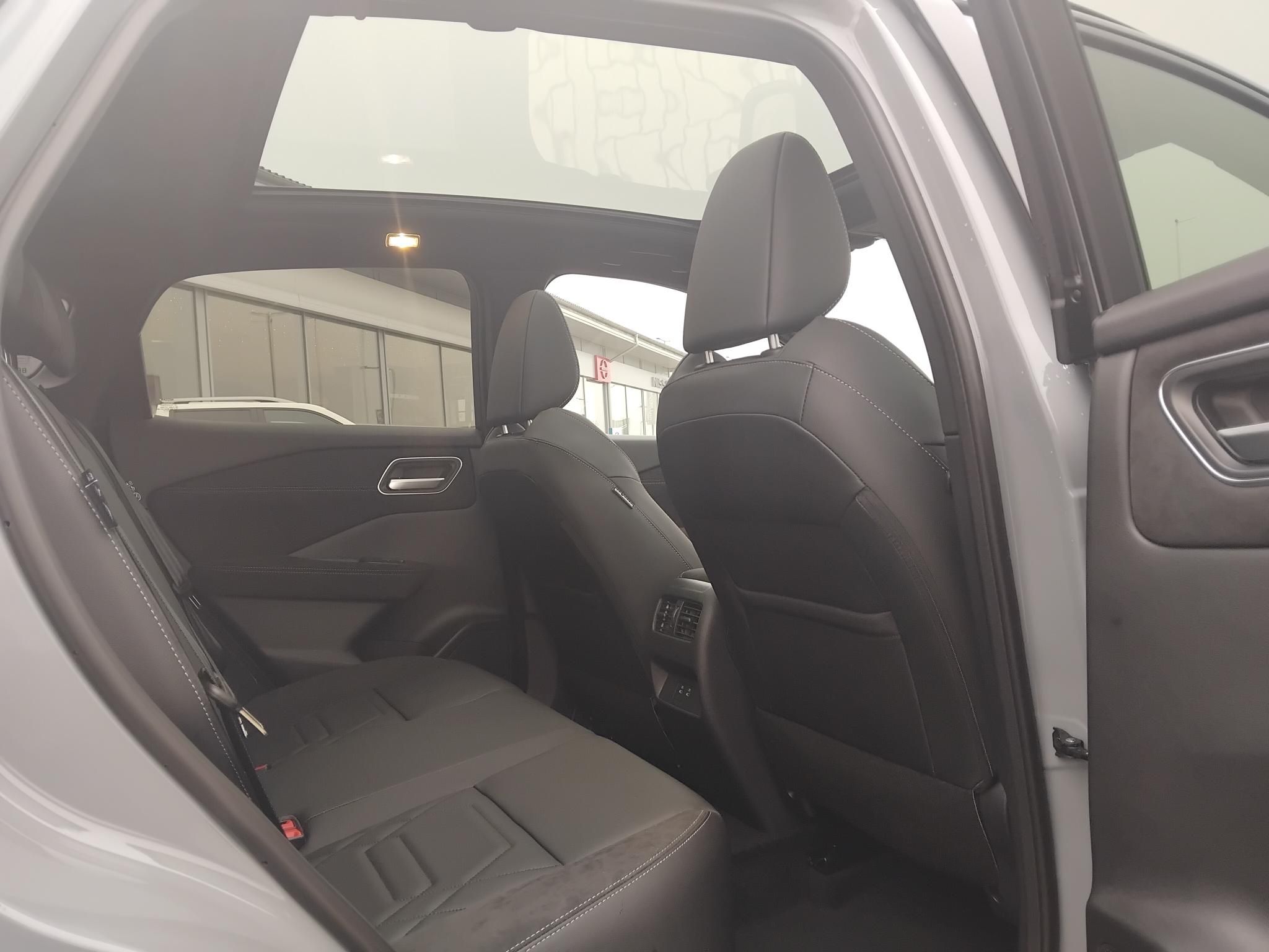 NISSAN QASHQAI 1.3 DIG-T Mild N-Design X-Tronic KÜLÖNLEGES FELSZERELTSÉG KÉSZLETRŐL !!!