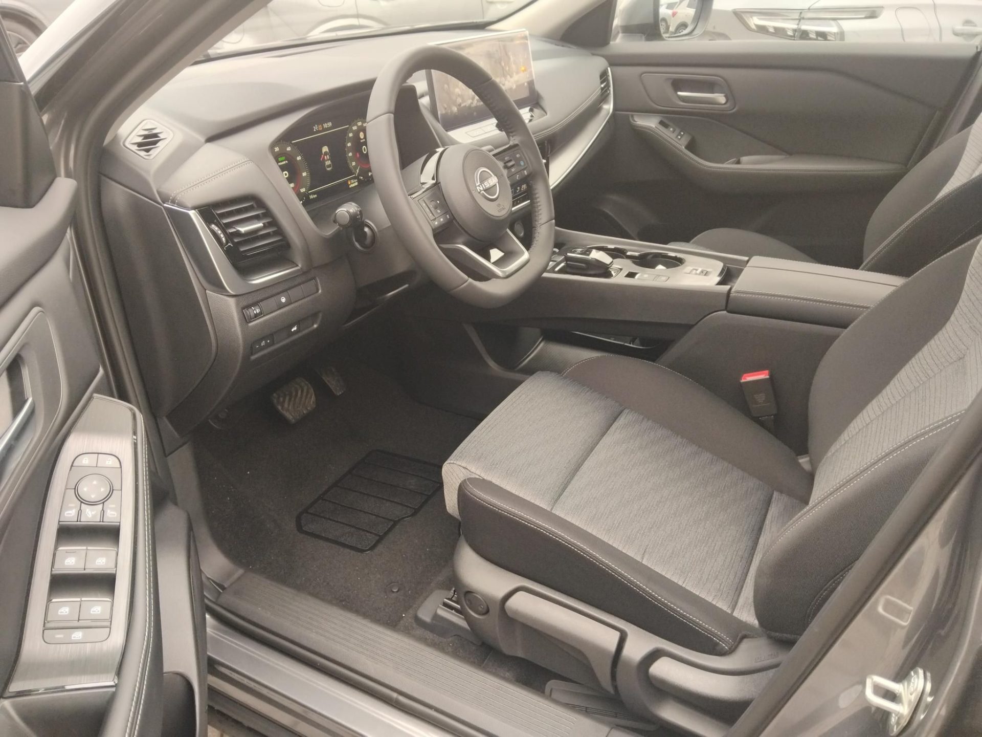 NISSAN X-TRAIL 1.5 e-Power N-Connecta (Automata) EXTRA EGYEDI KEDVEZMÉNNYEL+KÉSZLETRŐL+KOMFORT CSOMAGGAL!