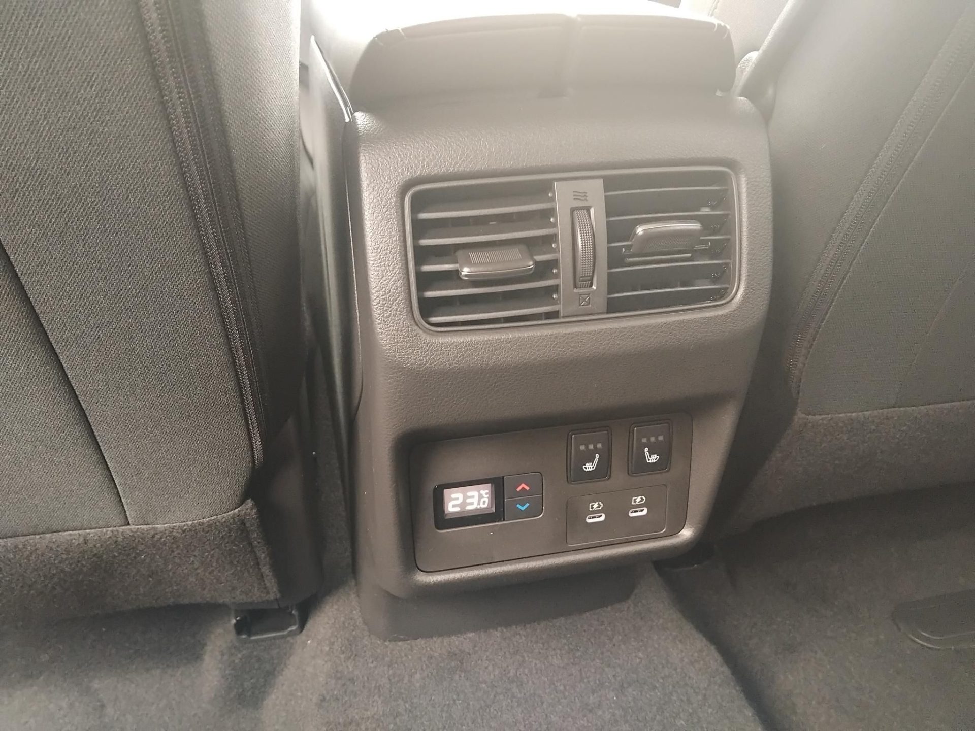 NISSAN X-TRAIL 1.5 e-Power N-Connecta (Automata) EXTRA EGYEDI KEDVEZMÉNNYEL+KÉSZLETRŐL+KOMFORT CSOMAGGAL!