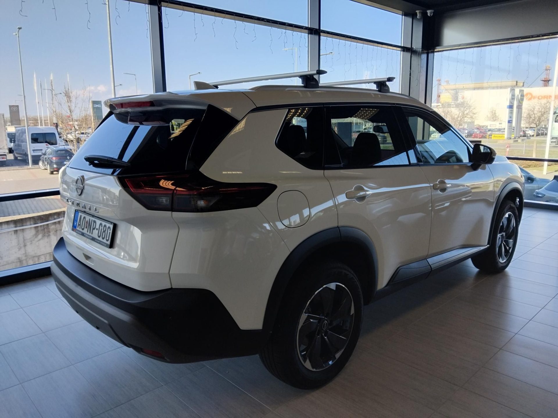 NISSAN X-TRAIL 1.5 VC-T Mild-hybrid N-Connecta Xtronic KIEMELT EGYEDI TÖBBMILLIÓS KEDVEZMÉNNYEL!!!