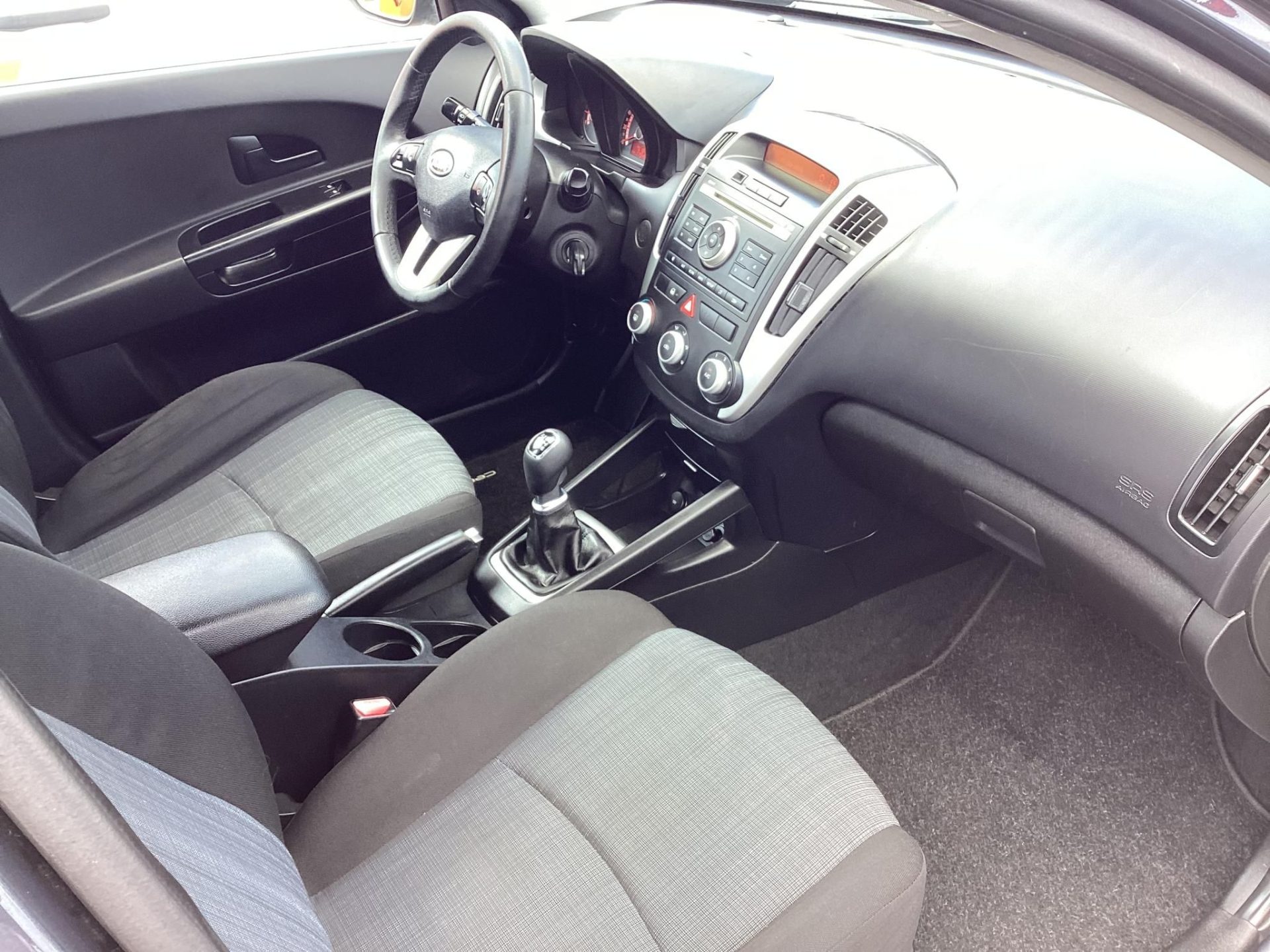 KIA CEE’D 1.6CRDI Style 6.seb