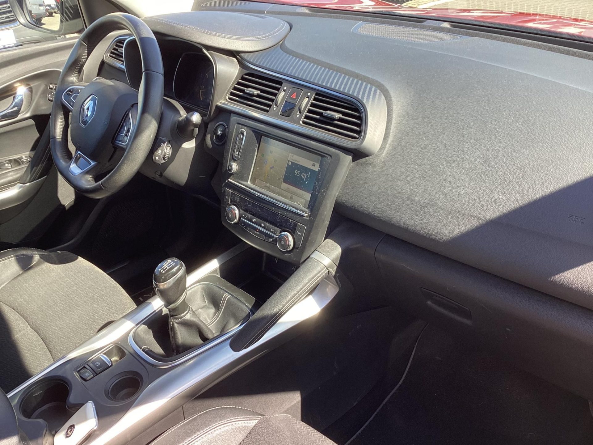 RENAULT KADJAR 1.6 TCe Energy Intens 87e km ! NAVI/KAMERA+PARKOLÓRADAR/ÜLÉSFŰTÉS/KEYLESS GO