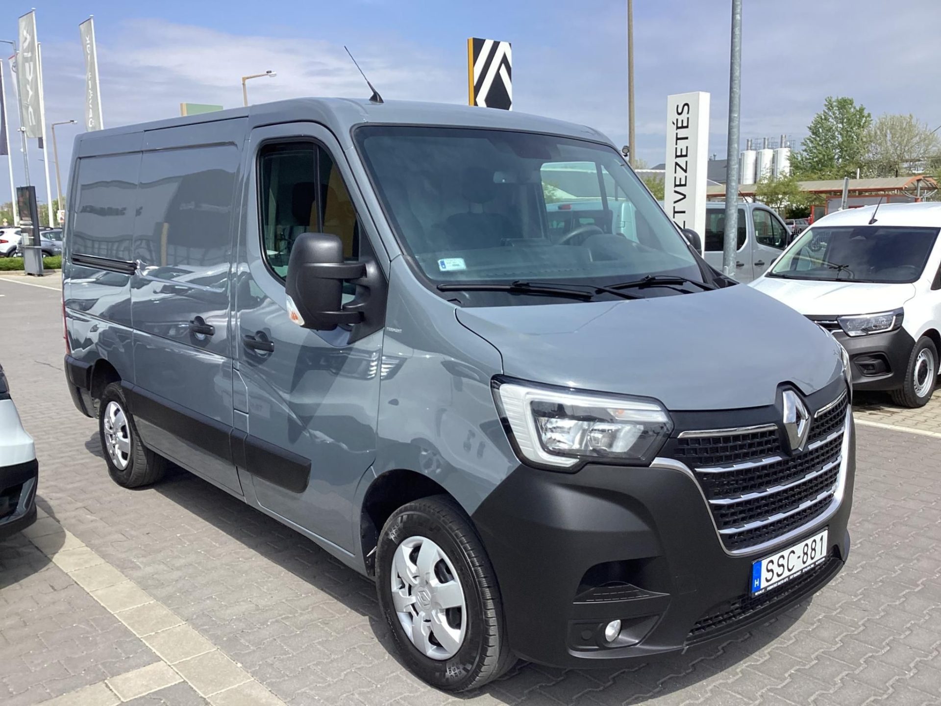 RENAULT MASTER 2.3 dCi 180 L1H1 3,5t Pack Comfort (Automata) Mo.-i ! 108e km !! AUT.VÁLTÓ !