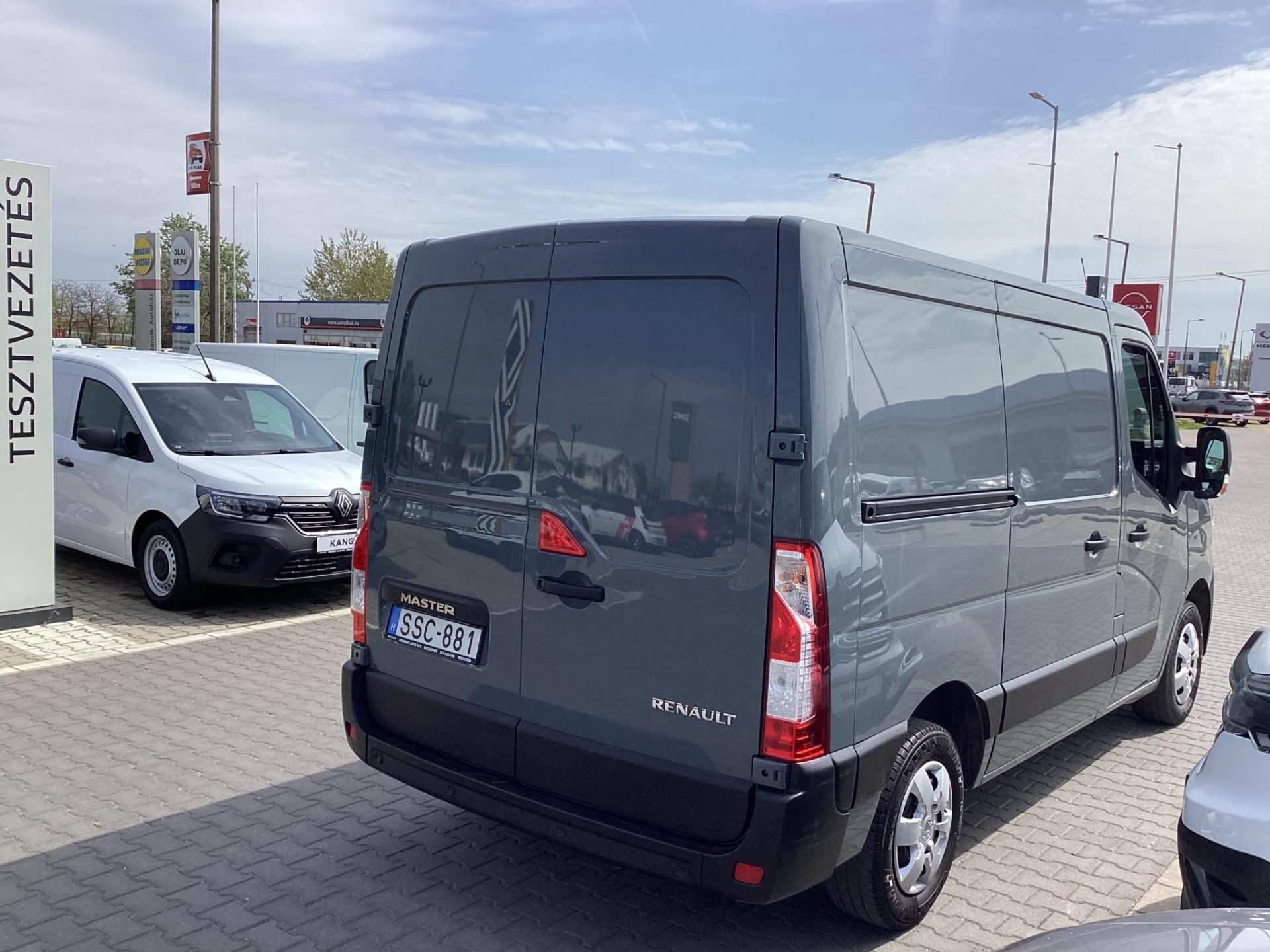 RENAULT MASTER 2.3 dCi 180 L1H1 3,5t Pack Comfort (Automata) Mo.-i ! 108e km !! AUT.VÁLTÓ !