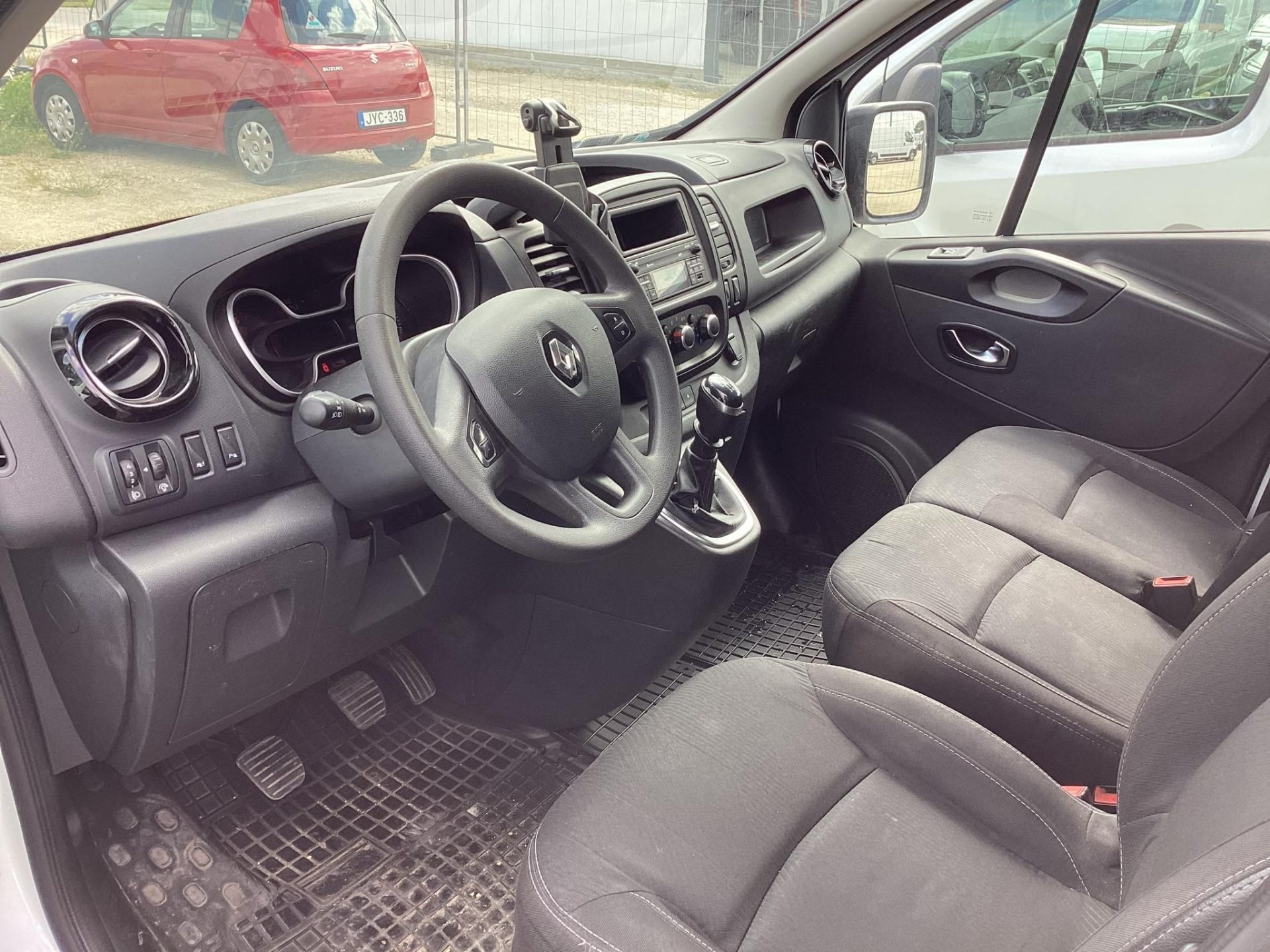 RENAULT TRAFIC 2.0 dCi 120 L2H1 2,9t Business S&S Mo.-i. LED/TOLATÓRADAR/TEMPOMAT