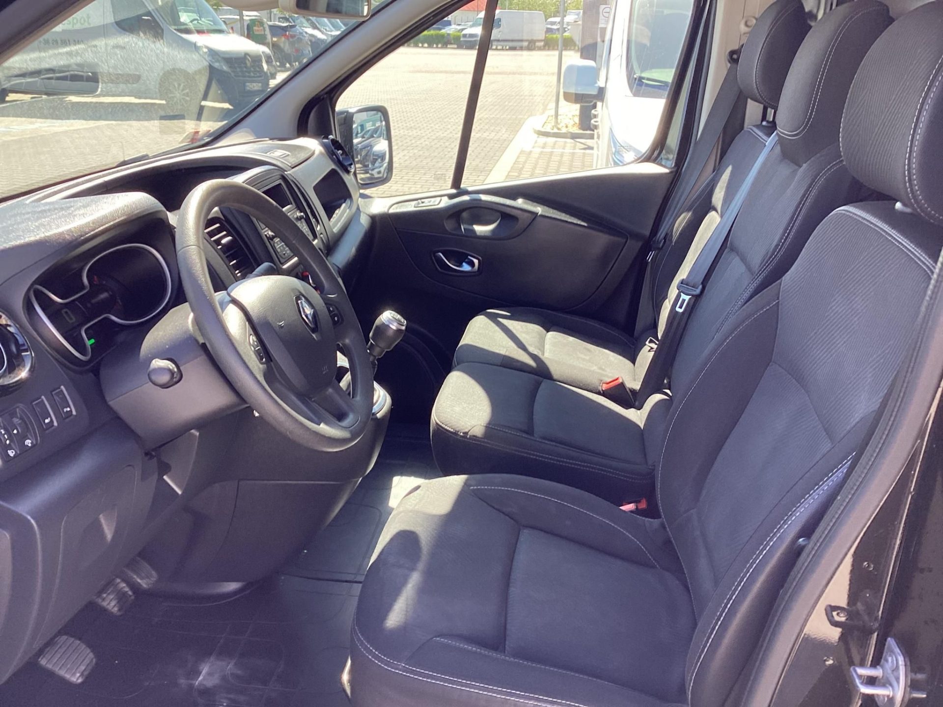 RENAULT TRAFIC 2.0 Energy dCi 170 L2H1 2,9t Pack Comfort S&S Mo.-i.1.tul.! 69e km !
