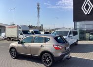 NISSAN QASHQAI Tekna 2.0 4WD Mo.-i.6 éve gy tulajdonos !