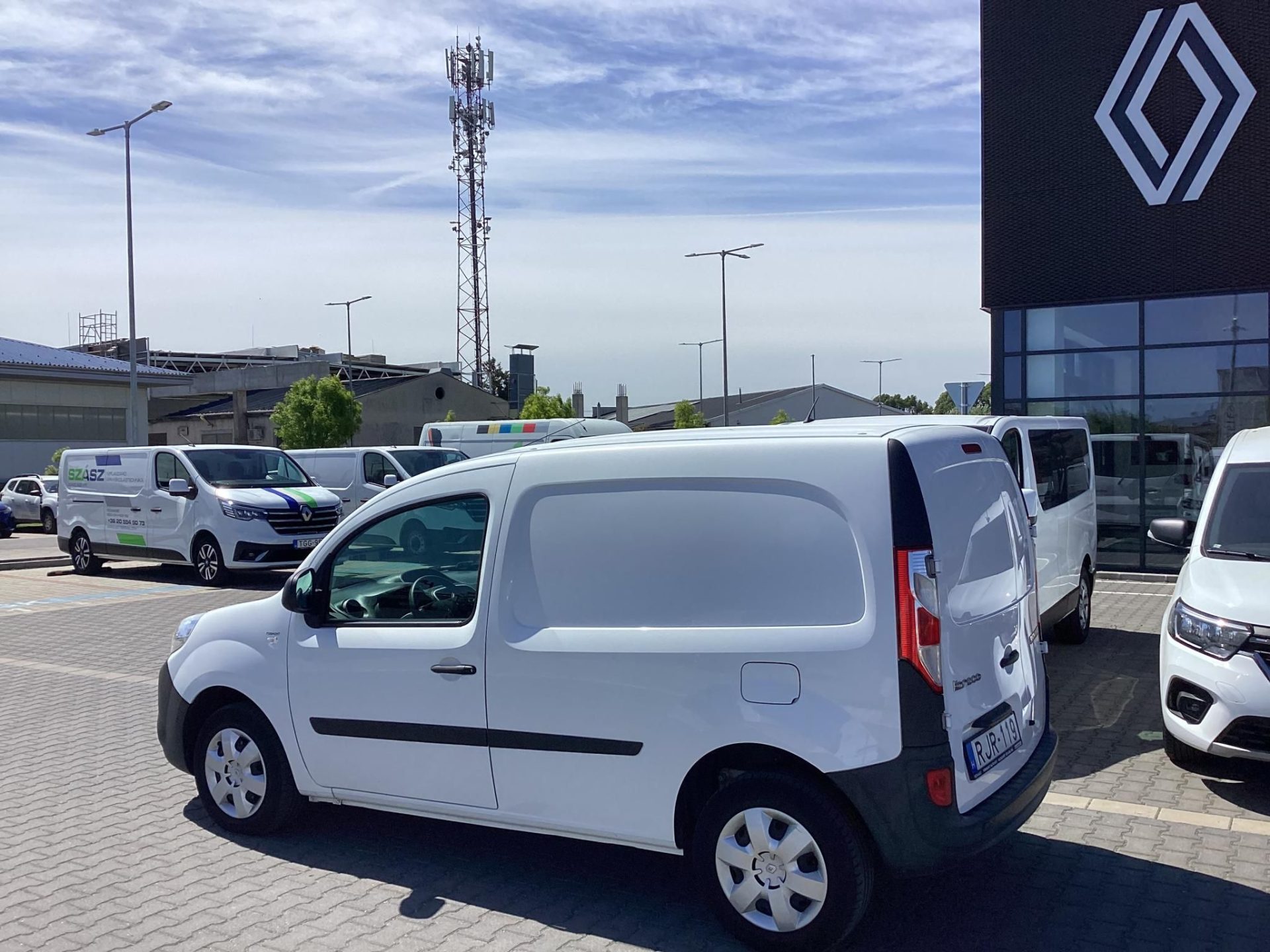 RENAULT KANGOO Express 1.5 dCi Pack Comfort Start&Stop Euro6 Mo.-i.1.tul. ! 3 SZEMÉLYES !
