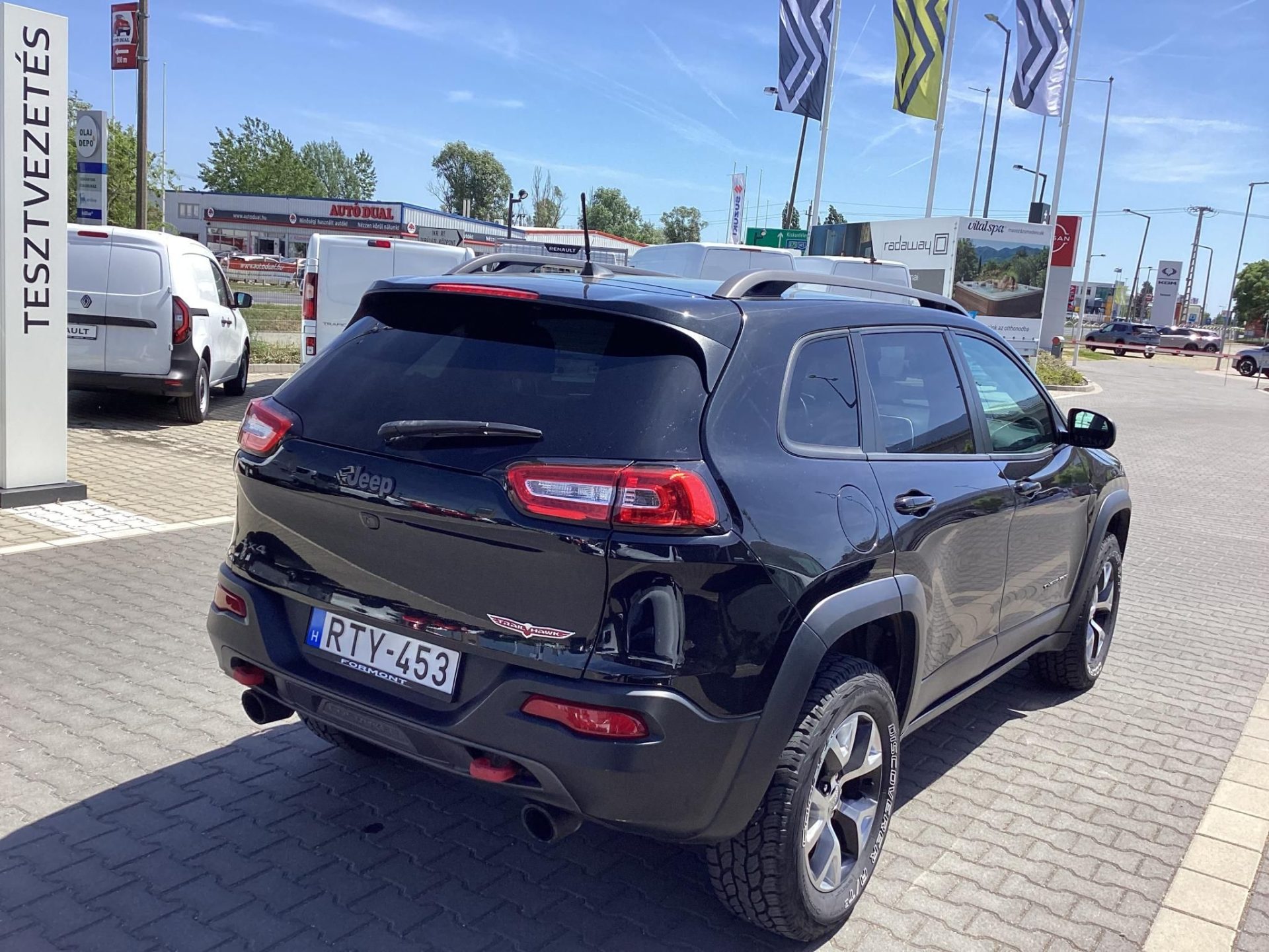 JEEP CHEROKEE 104 ekm !! 2.4B Trailhawk 4×4 Tulajdonosától közvetlenül !