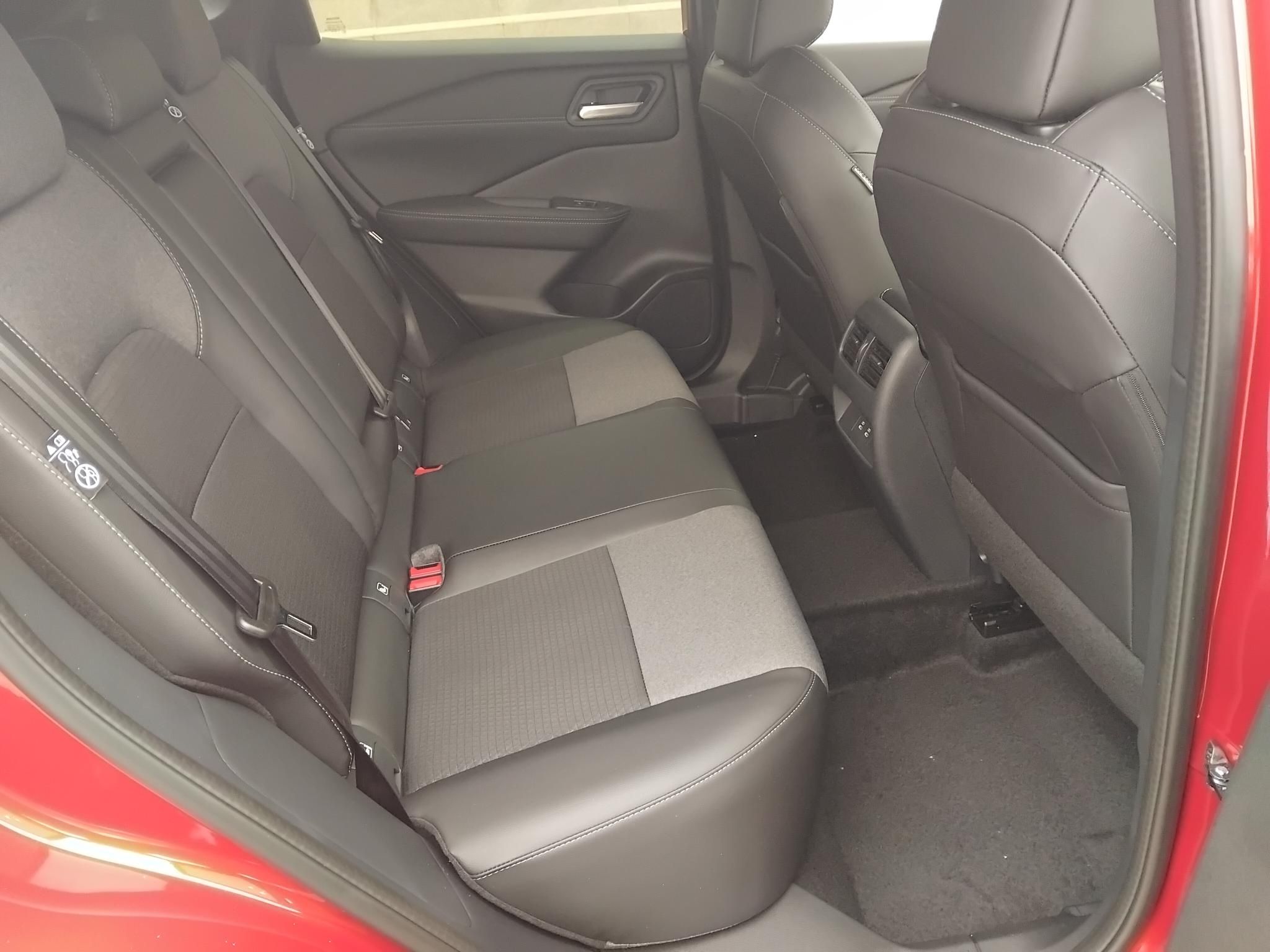 NISSAN QASHQAI 1.3 DIG-T Mild Hybrid N-Connecta X-Tronic NAGY KEDVEZMÉNY! 360 FOKOS KAMERA+NAPLEMENTE VÖRÖS!