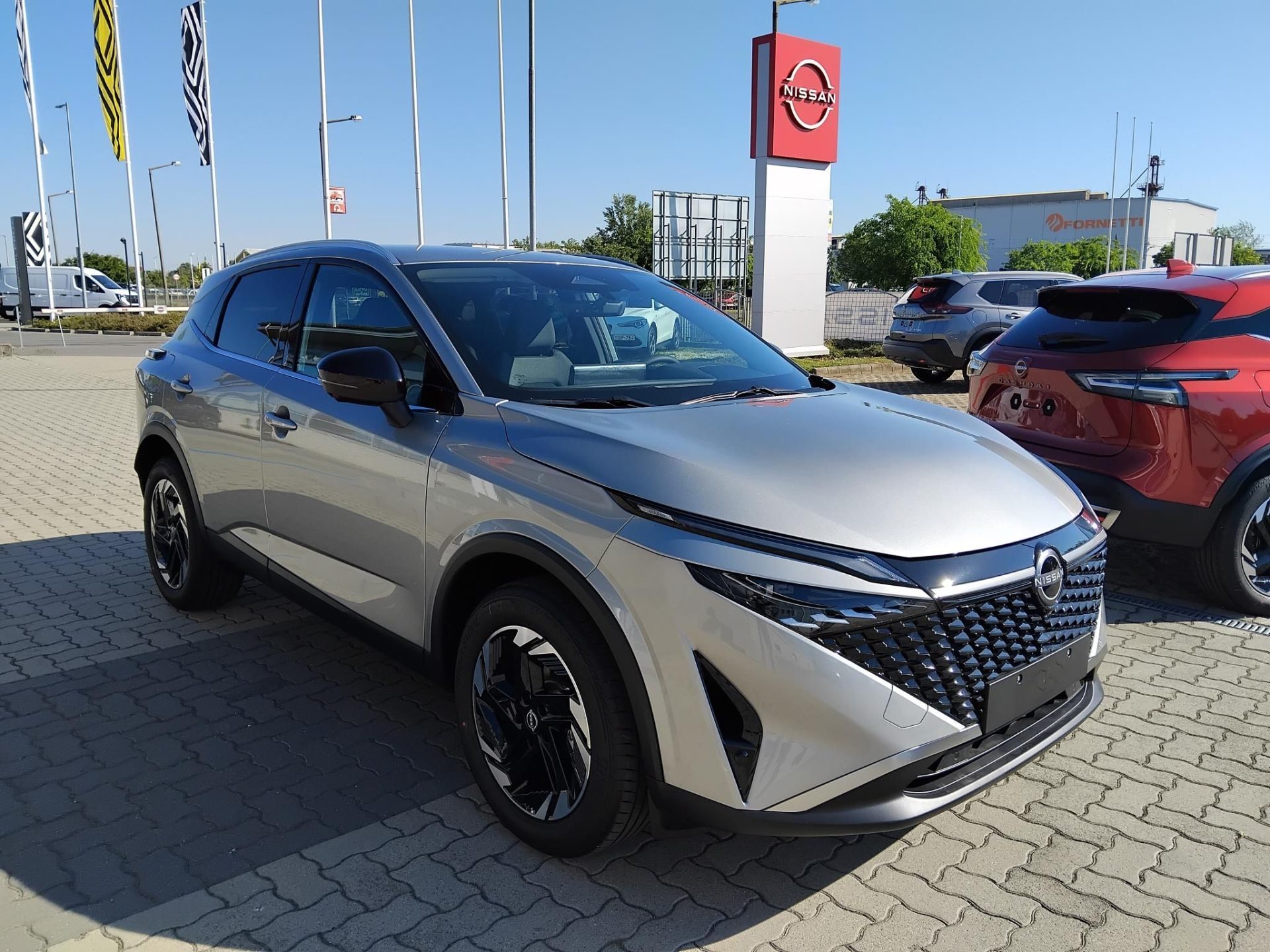 NISSAN QASHQAI 1.3 DIG-T Mild Hybrid N-Connecta X-Tronic NAGY KEDVEZMÉNNYEL! KÉSZLETRŐL+TÉLI CSOMAGGAL!