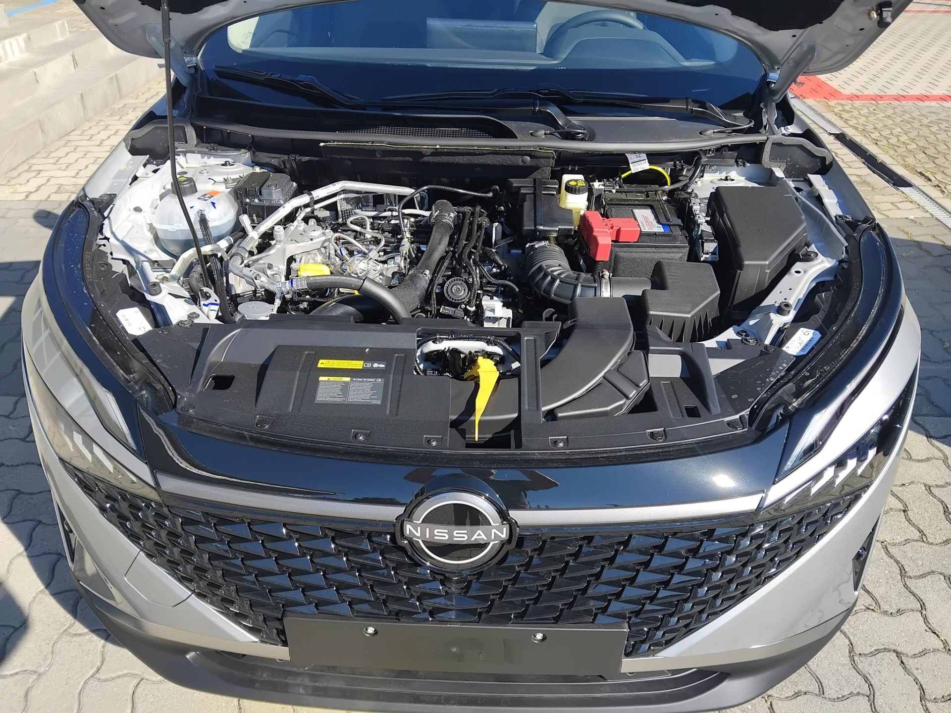 NISSAN QASHQAI 1.3 DIG-T Mild Hybrid N-Connecta X-Tronic NAGY KEDVEZMÉNNYEL! KÉSZLETRŐL+TÉLI CSOMAGGAL!