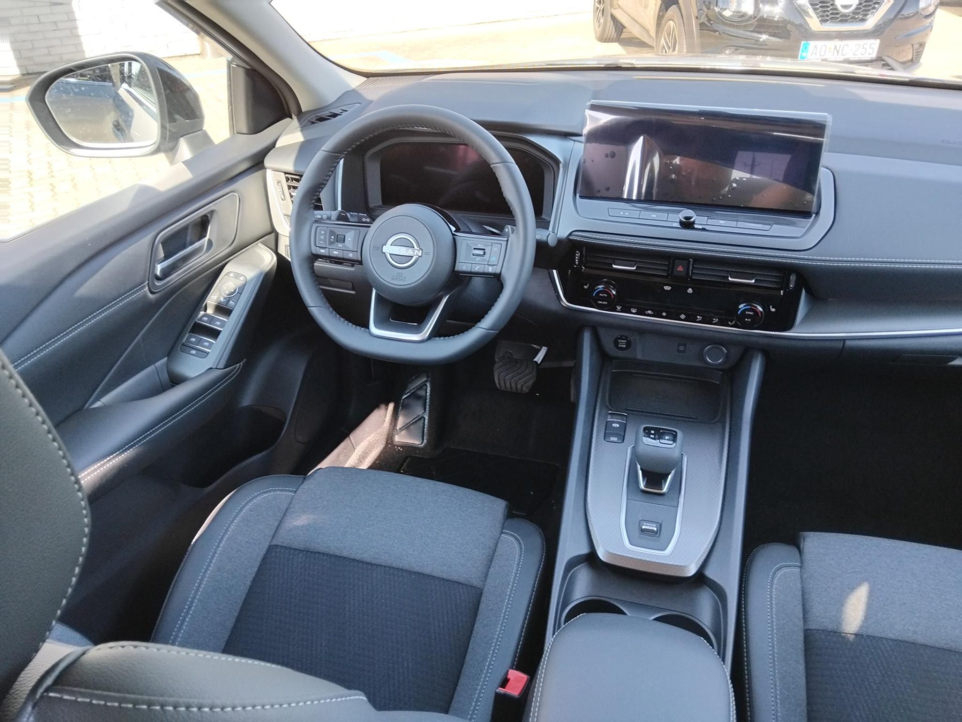 NISSAN QASHQAI 1.3 DIG-T Mild Hybrid N-Connecta X-Tronic NAGY KEDVEZMÉNNYEL! KÉSZLETRŐL+TÉLI CSOMAGGAL!