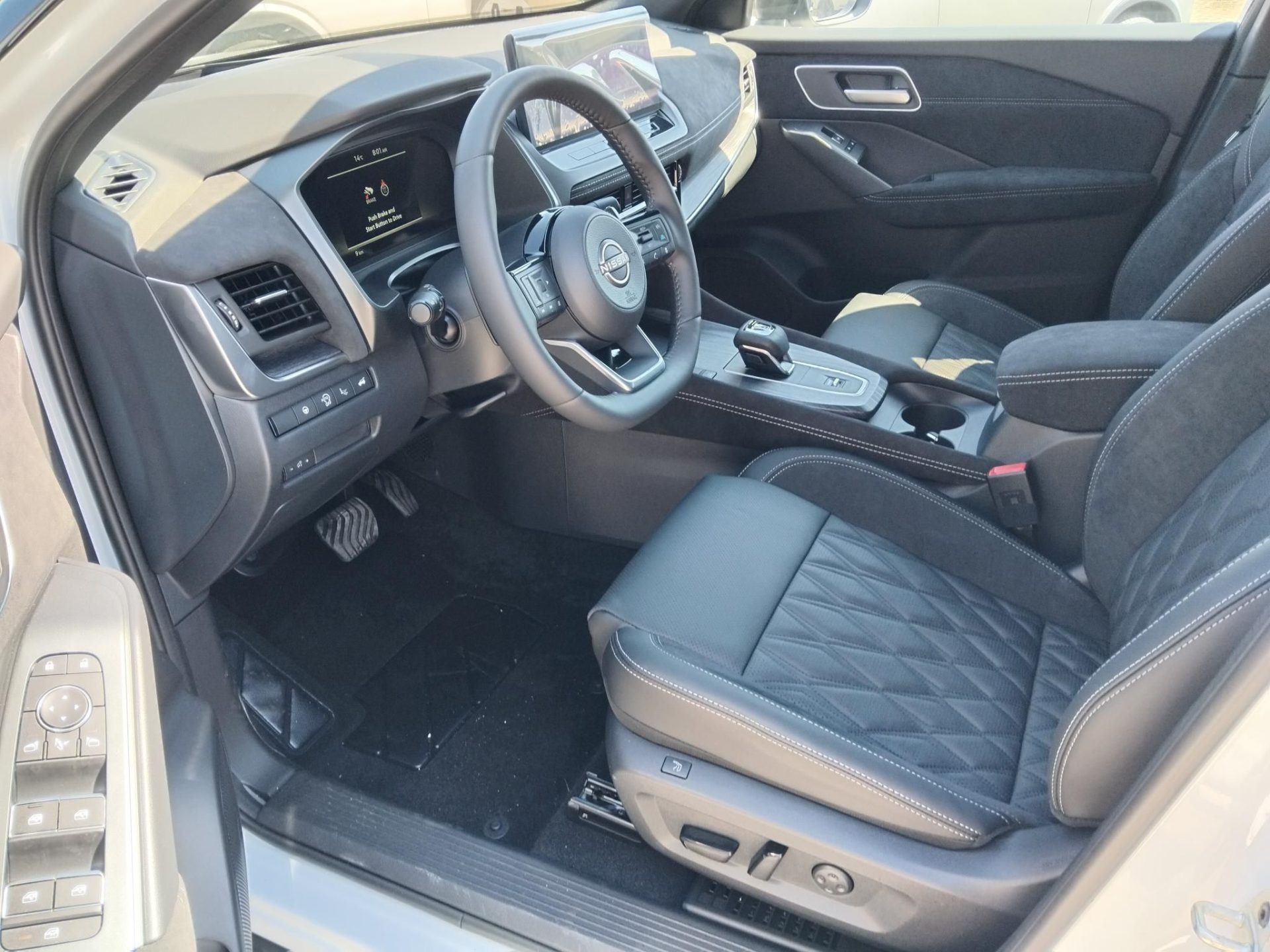 NISSAN QASHQAI 1.3 DIG-T Mild Tekna+ X-Tronic FULL EXTRA!!! MILLIÓS KEDVEZMÉNY!