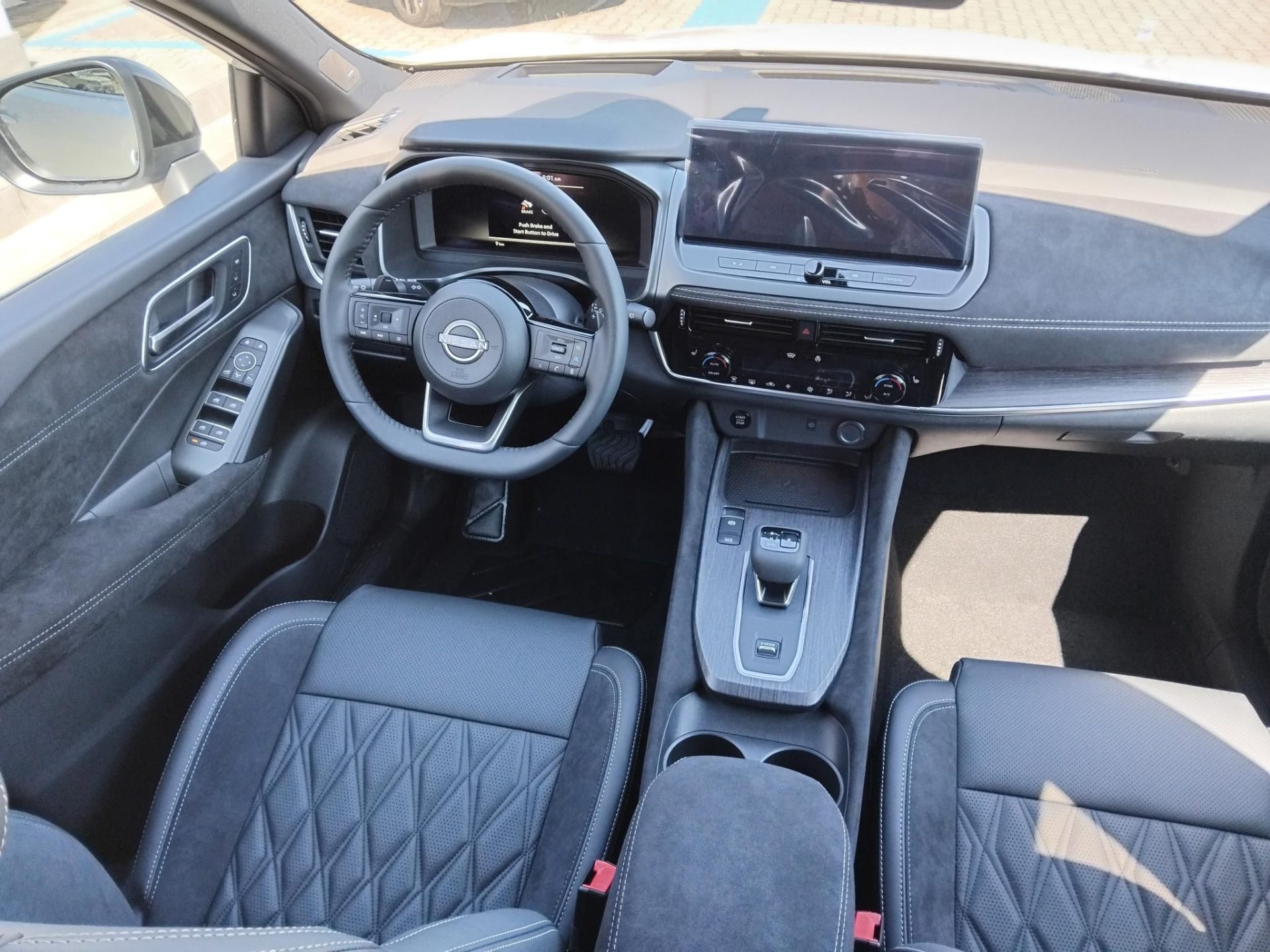 NISSAN QASHQAI 1.3 DIG-T Mild Tekna+ X-Tronic FULL EXTRA!!! MILLIÓS KEDVEZMÉNY!
