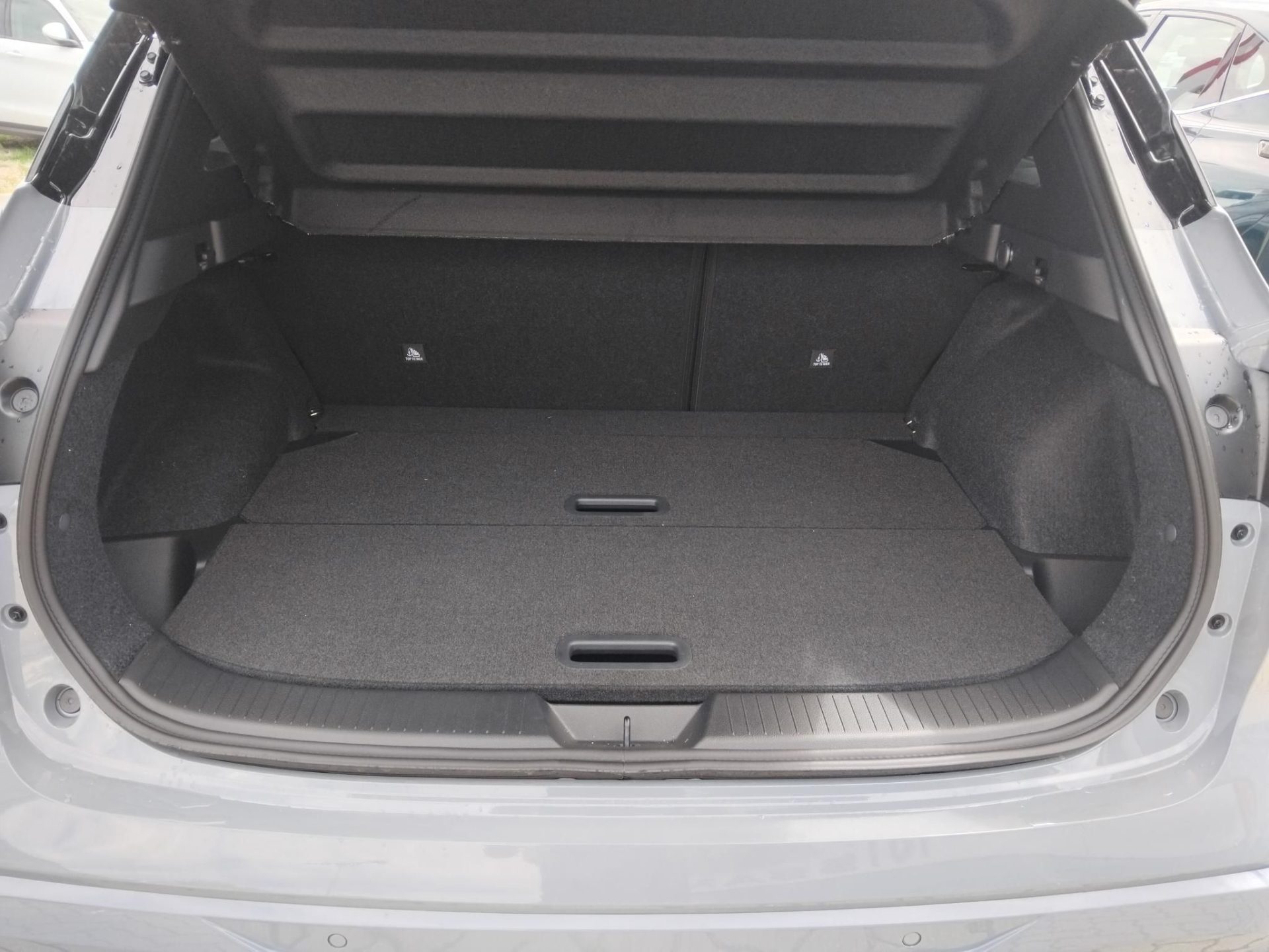 NISSAN QASHQAI 1.3 DIG-T Mild N-Design X-Tronic KÜLÖNLEGES FELSZERELTSÉG KÉSZLETRŐL !!!