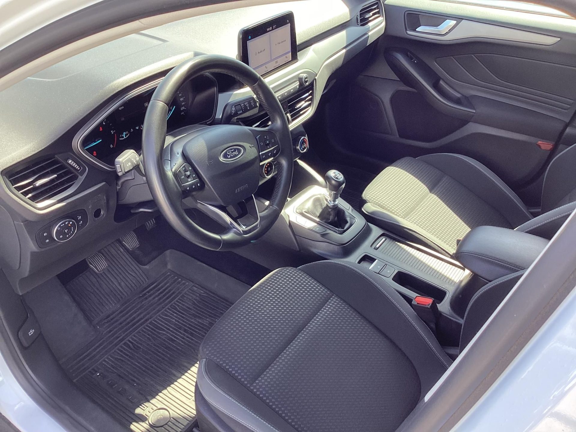 FORD FOCUS 1.5 EcoBlue Business Mo.-i.1.tul.!105 ekm !