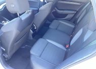 SKODA OCTAVIA Combi 2.0 TDI SCR Ambition DSG Mo.-i.1.tul.! 94e km!